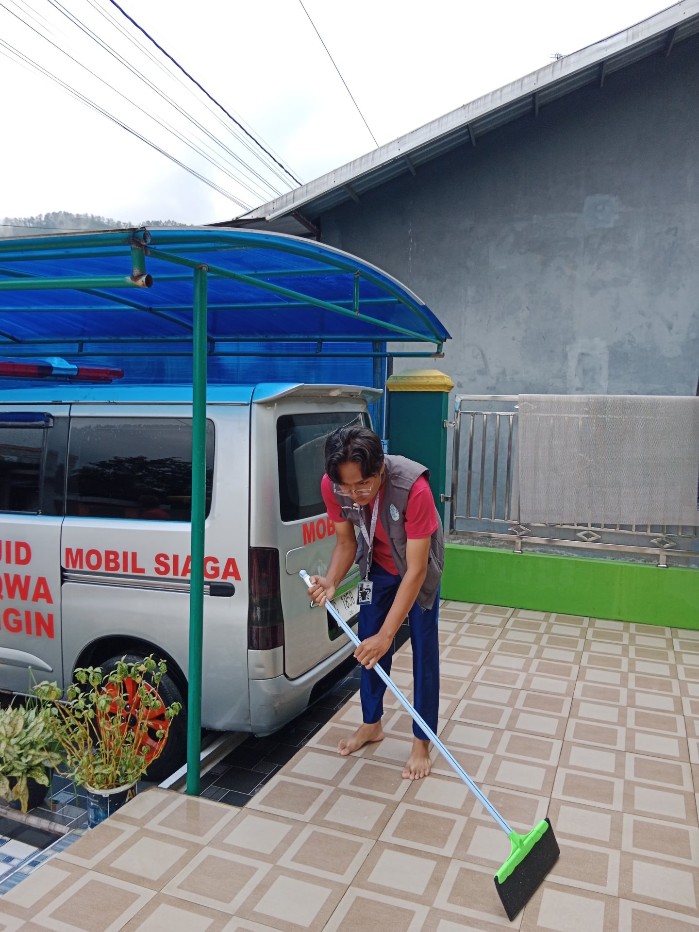 Kerja bakti di masjid