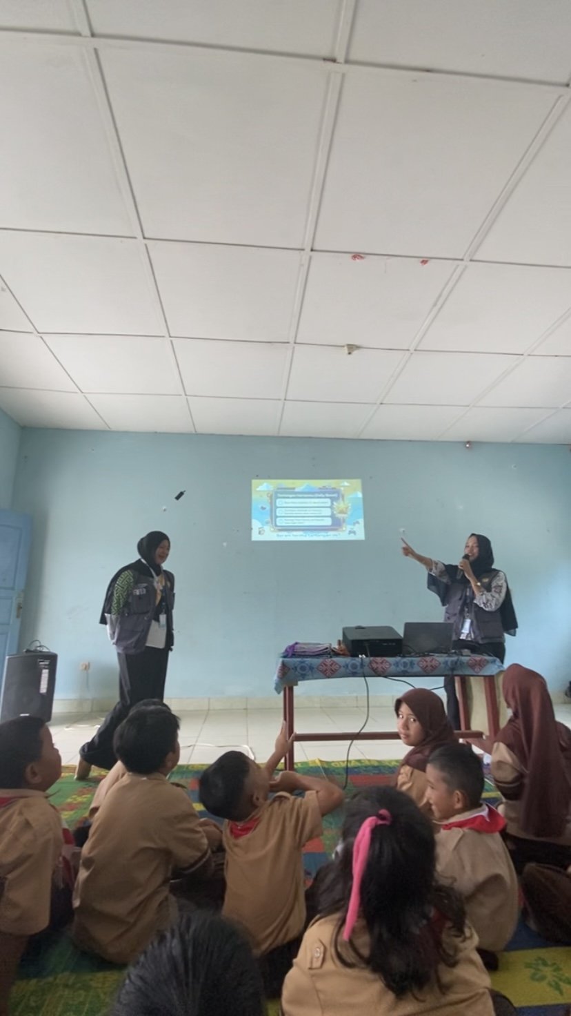 Pelaksanaan Sosialisasi Literasi dan Pembelian Sarana Demplot