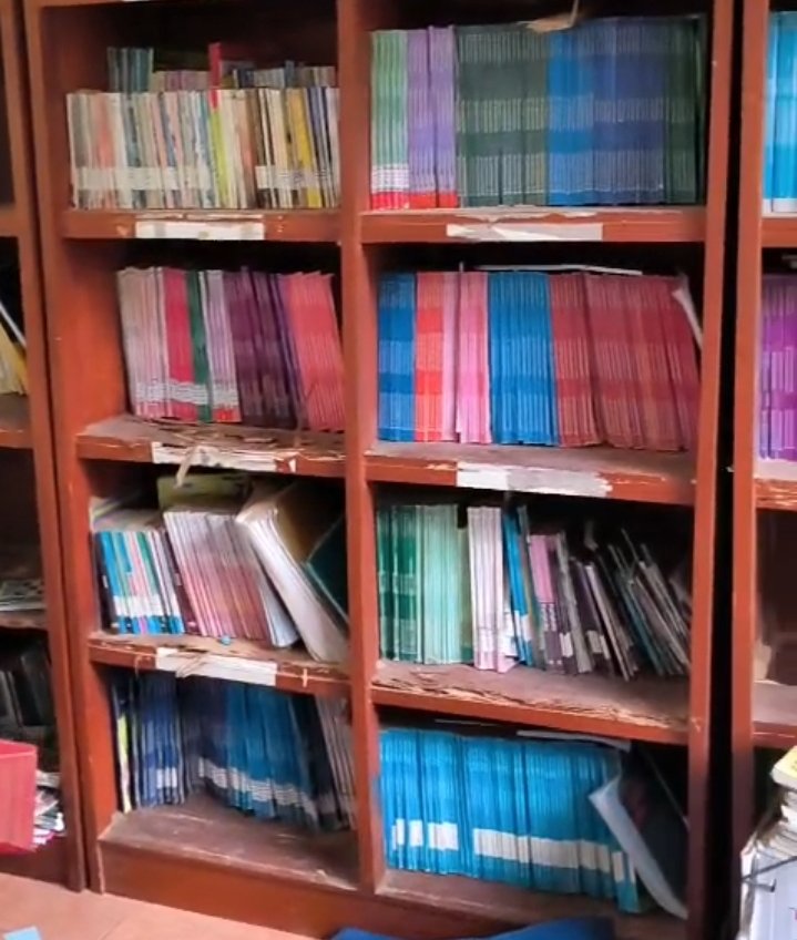 Kerja Bakti Balai Desa dan Persiapan Revitalisasi Perpustakaan Sekolah