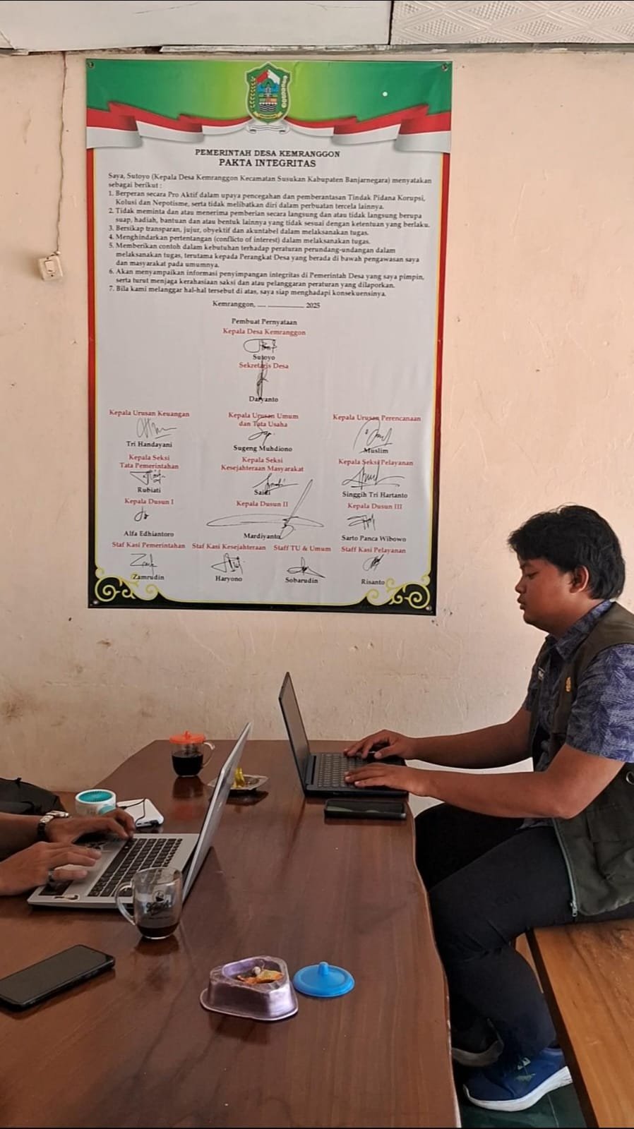 Hari 24.25  (Sinergi Pelayanan Desa dan Kedekatan Edukatif Bersama Generasi Muda)