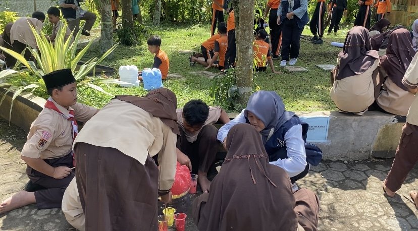 Senam Senam bersama siswa, dan sosialisasi pemilahan sampah, dan sosialisasi pemilahan sampah