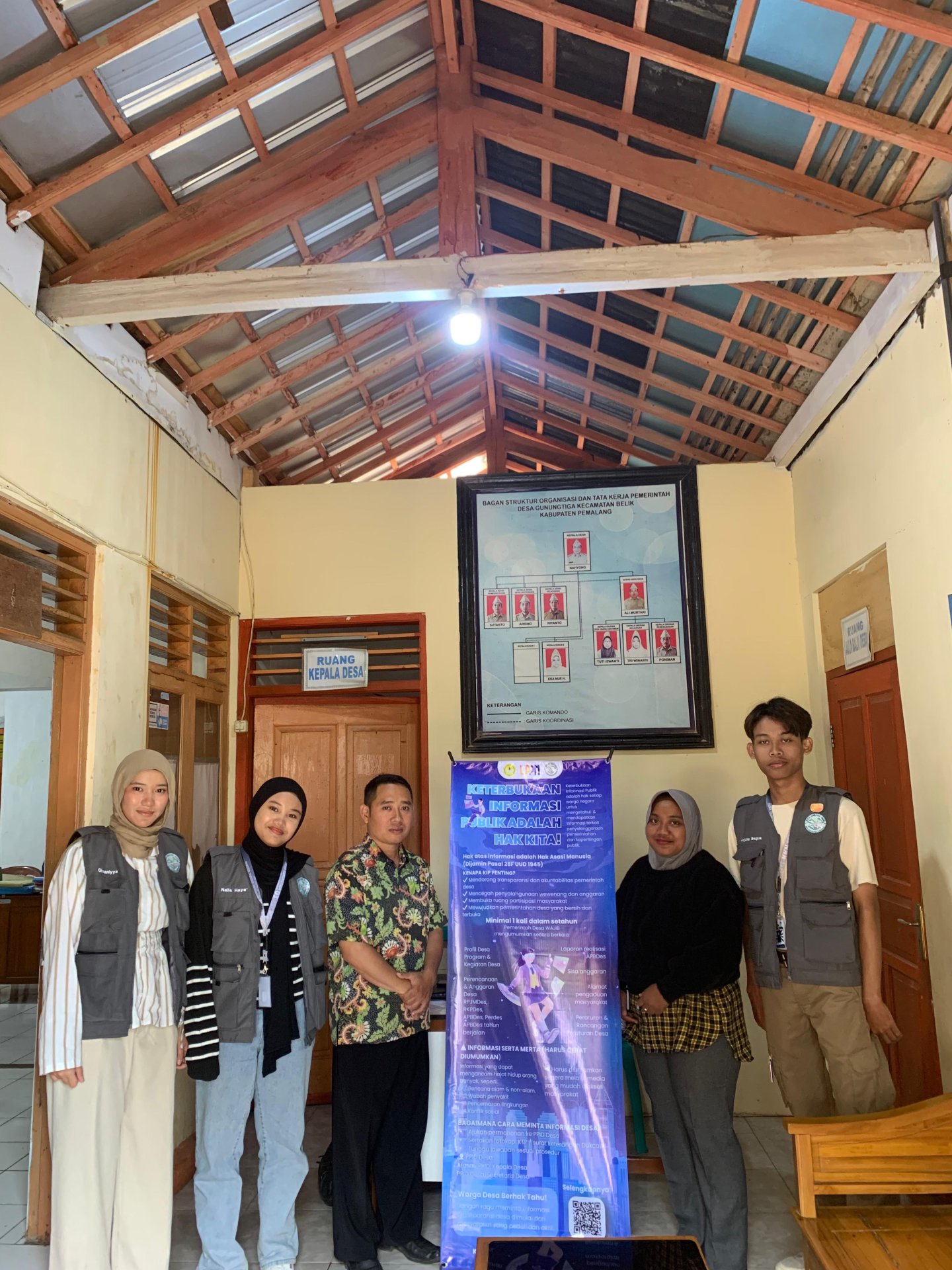 Penyerahan Banner KIP