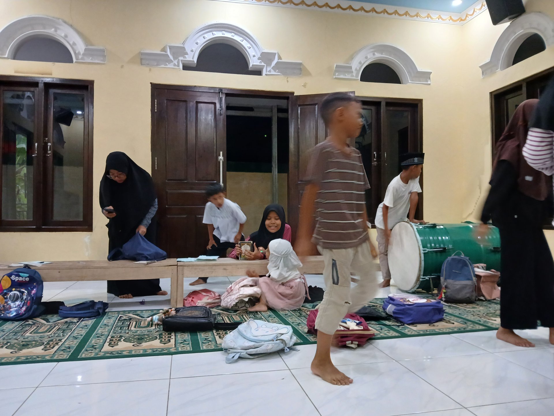 Day 24: Bebersih Posko dan Mengaji