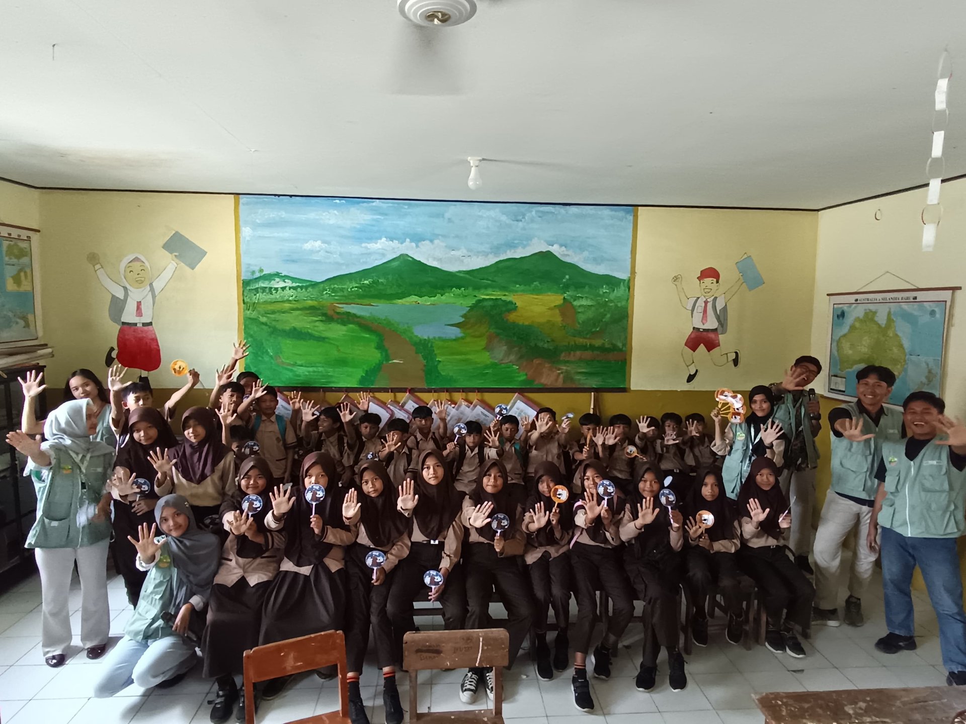 Sosialisasi Kekerasan dan Bullying di SDN 2 Sumampir