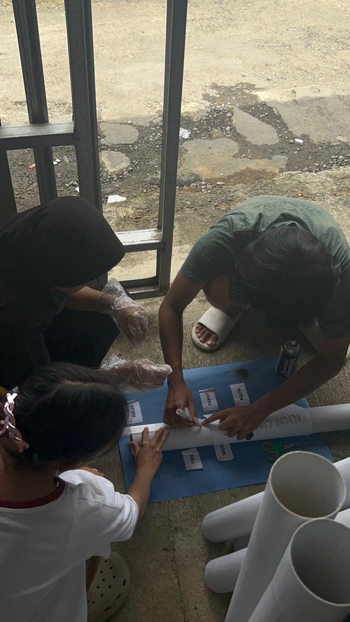 Persiapan pembuatan reflektor jalan