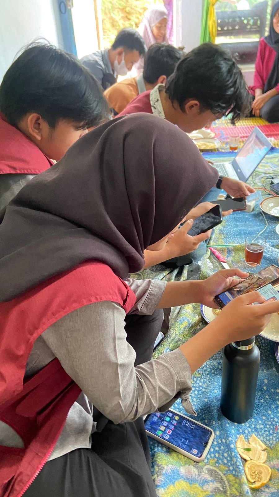 Sosialisasi dan Pembuatan Akun Identitas Kependudukan Digital (IKD) di RT 2