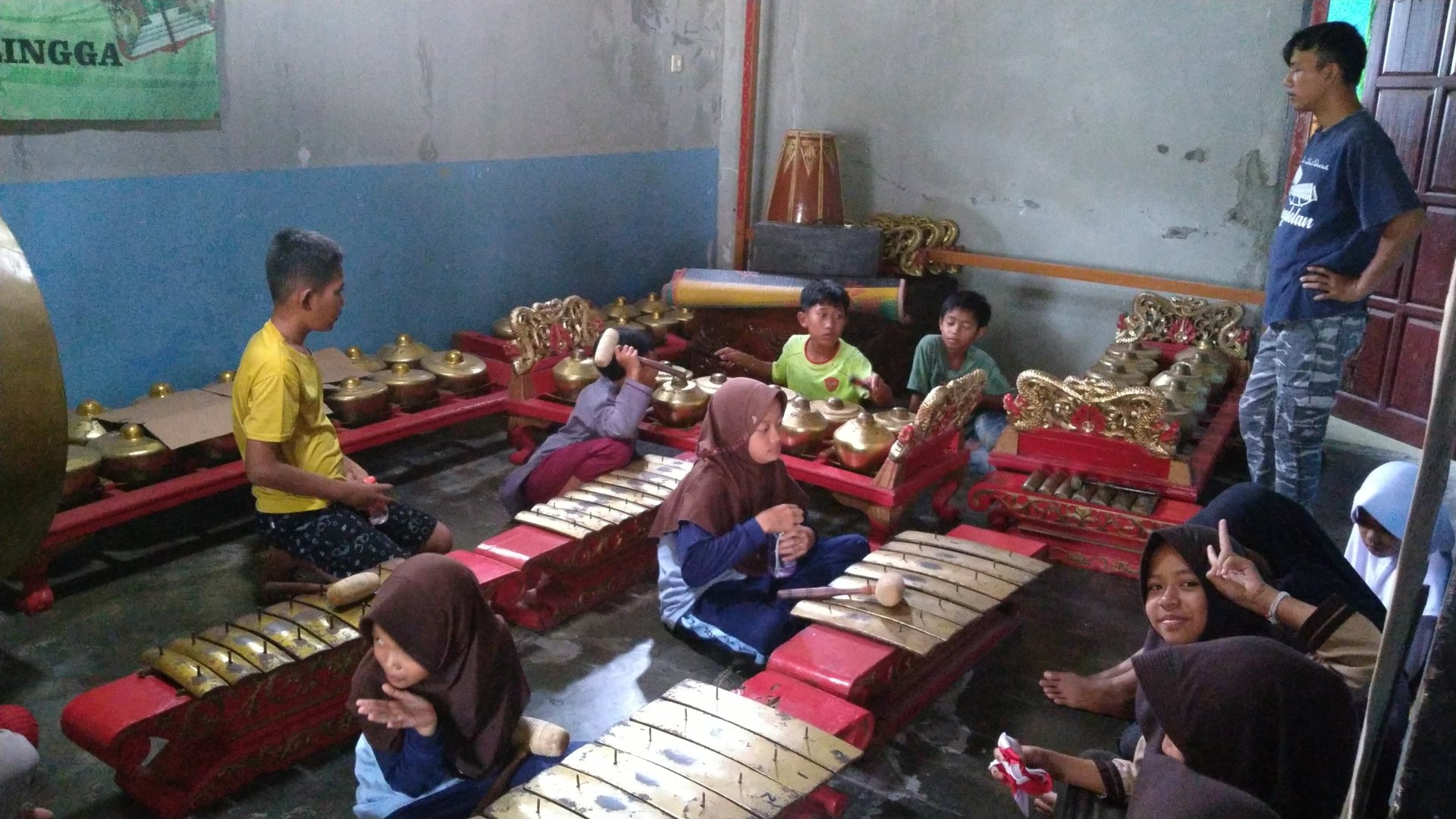 Latihan Karawitan