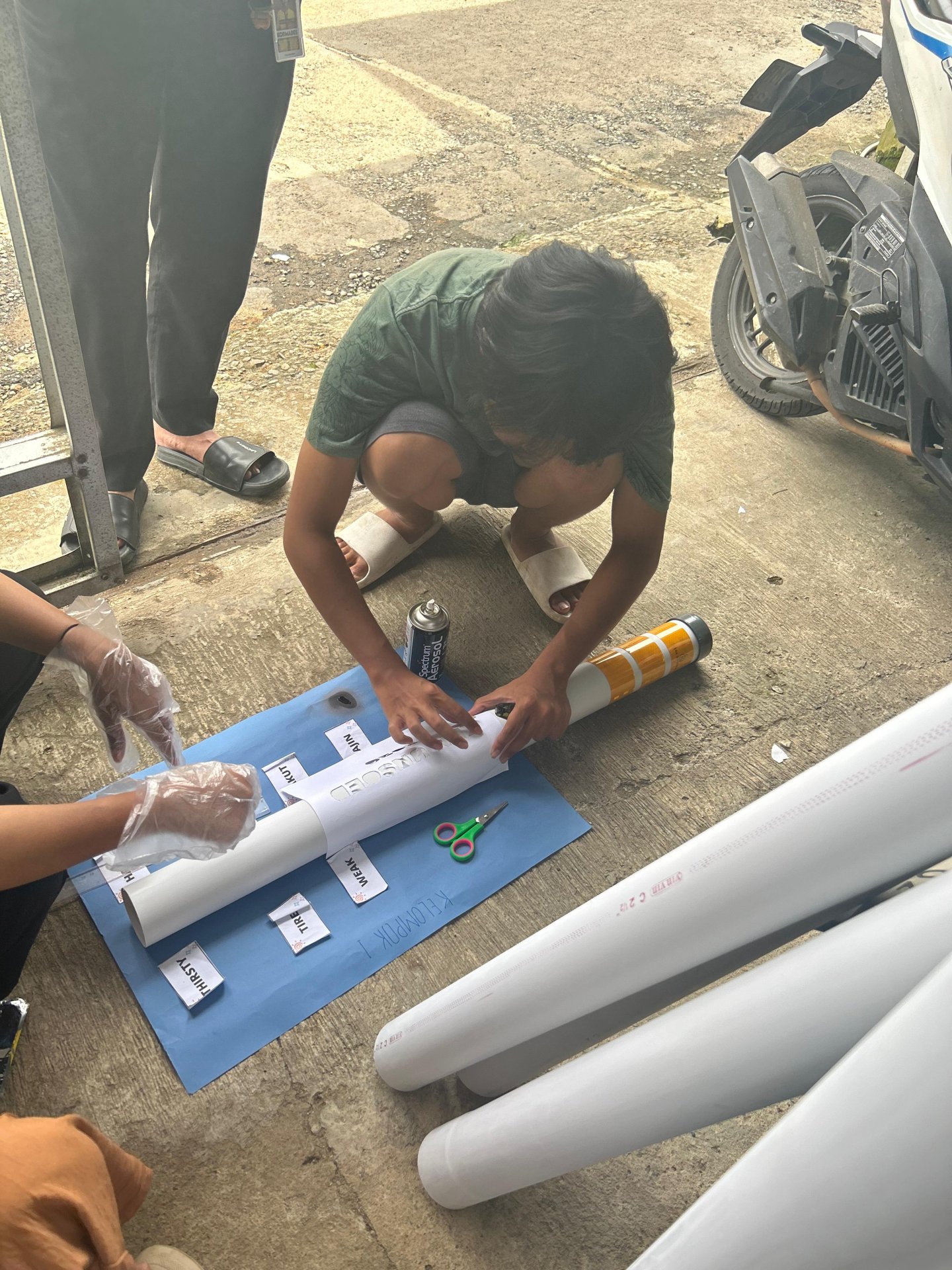 persiapan reflektor jalan