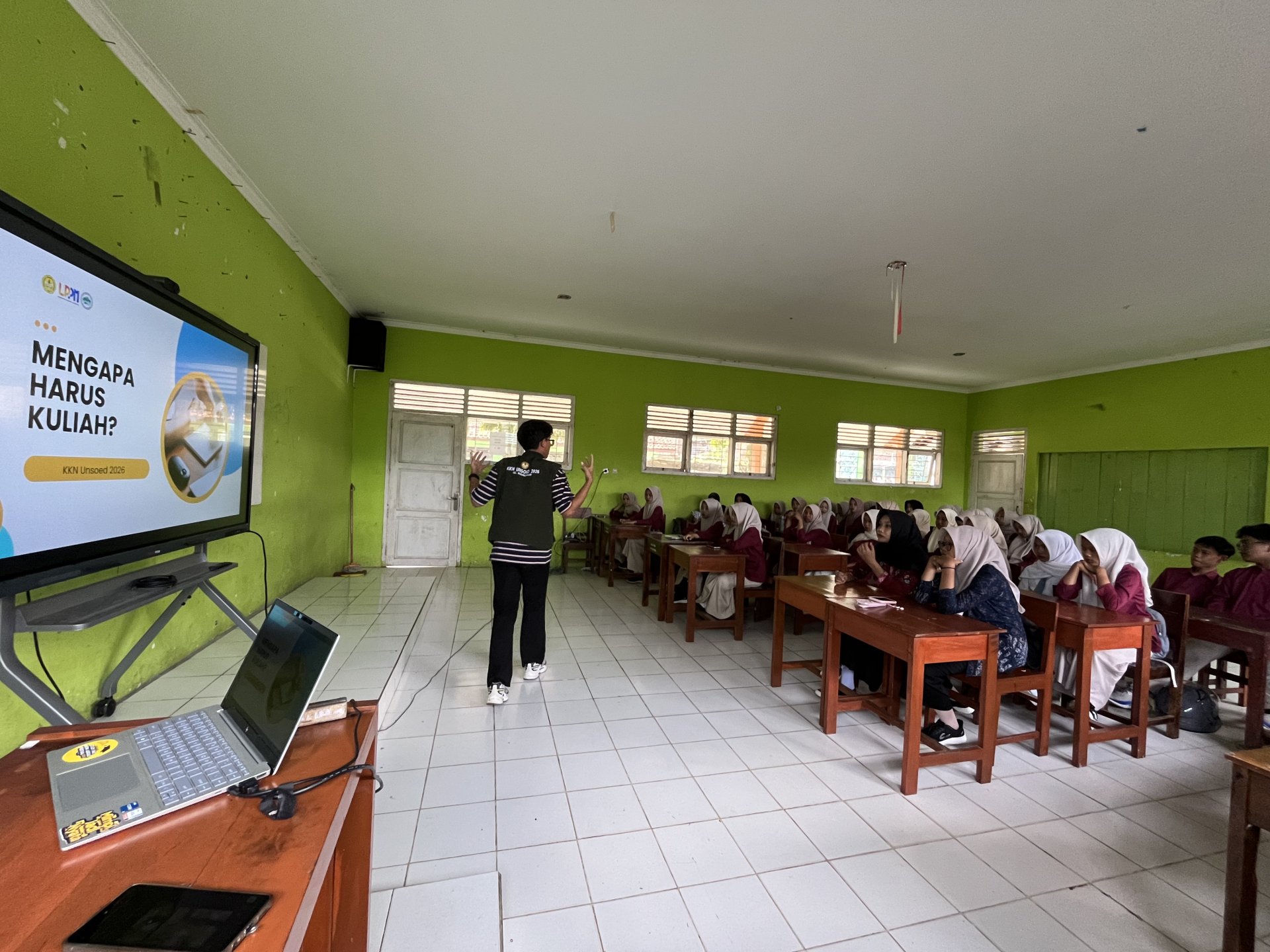 Membangun Generasi Cerdas Finansial dan Motivasi Studi Lanjut di SMA Ma'arif Wadaslintang - Rabu, 28 Januari 2026