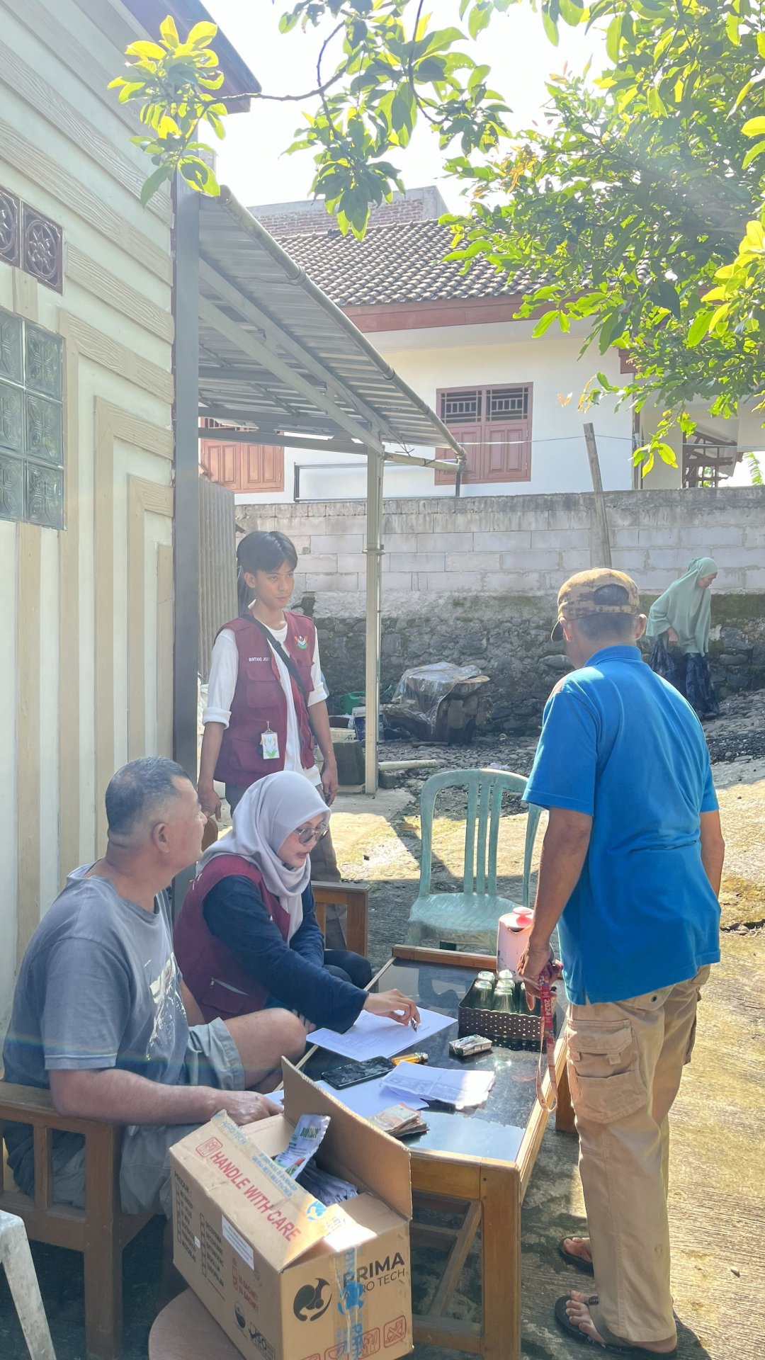 Pembagian pupuk bersama kelompok tani mugi rahayu