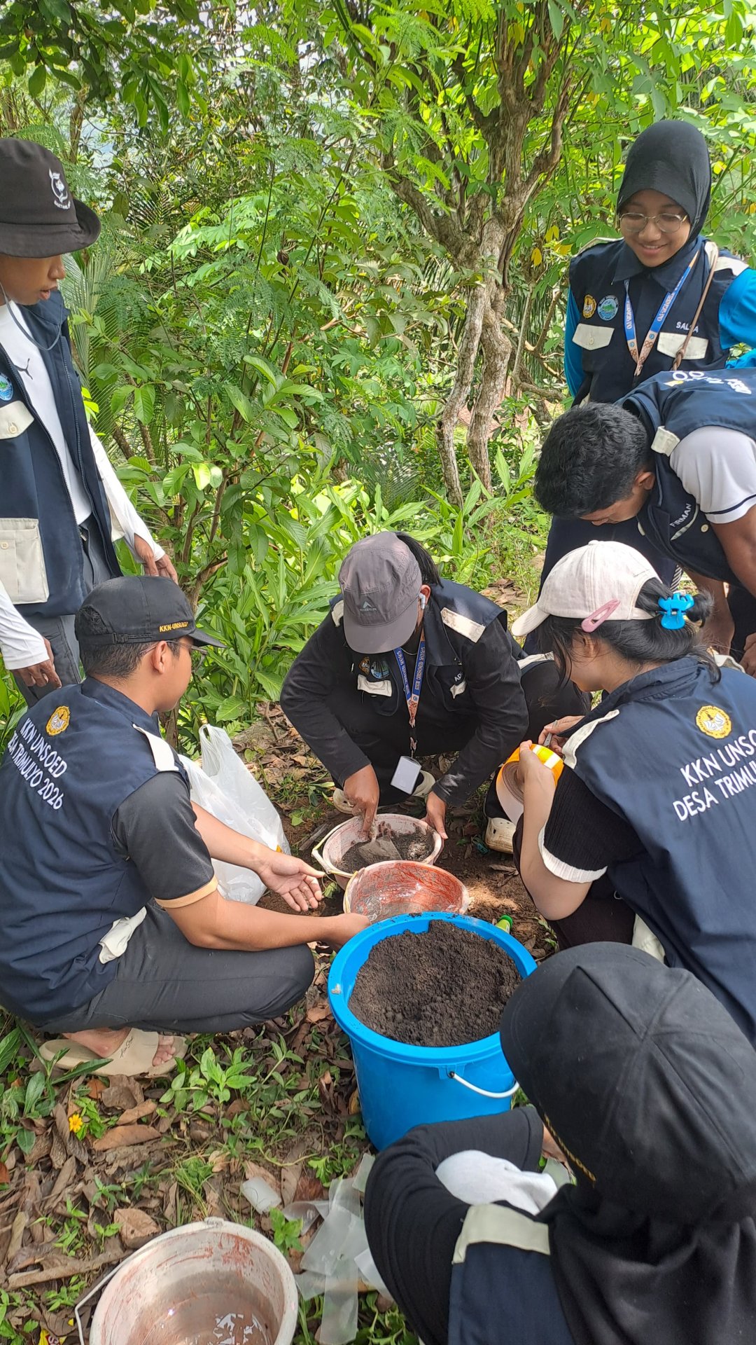 Pemasangan Reflektor Jalan