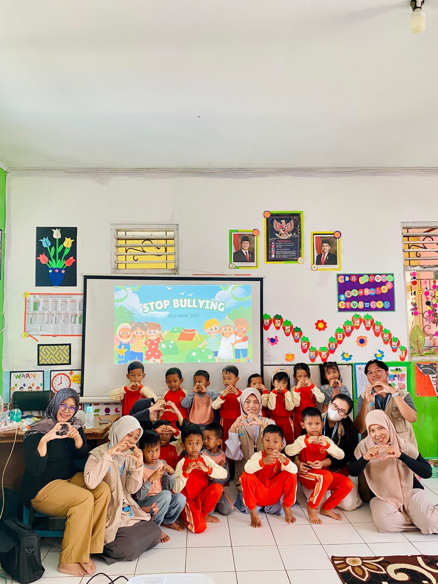 Sosialisasi Anti Bullying, Mengajar TPQ dan Latihan Hadroh