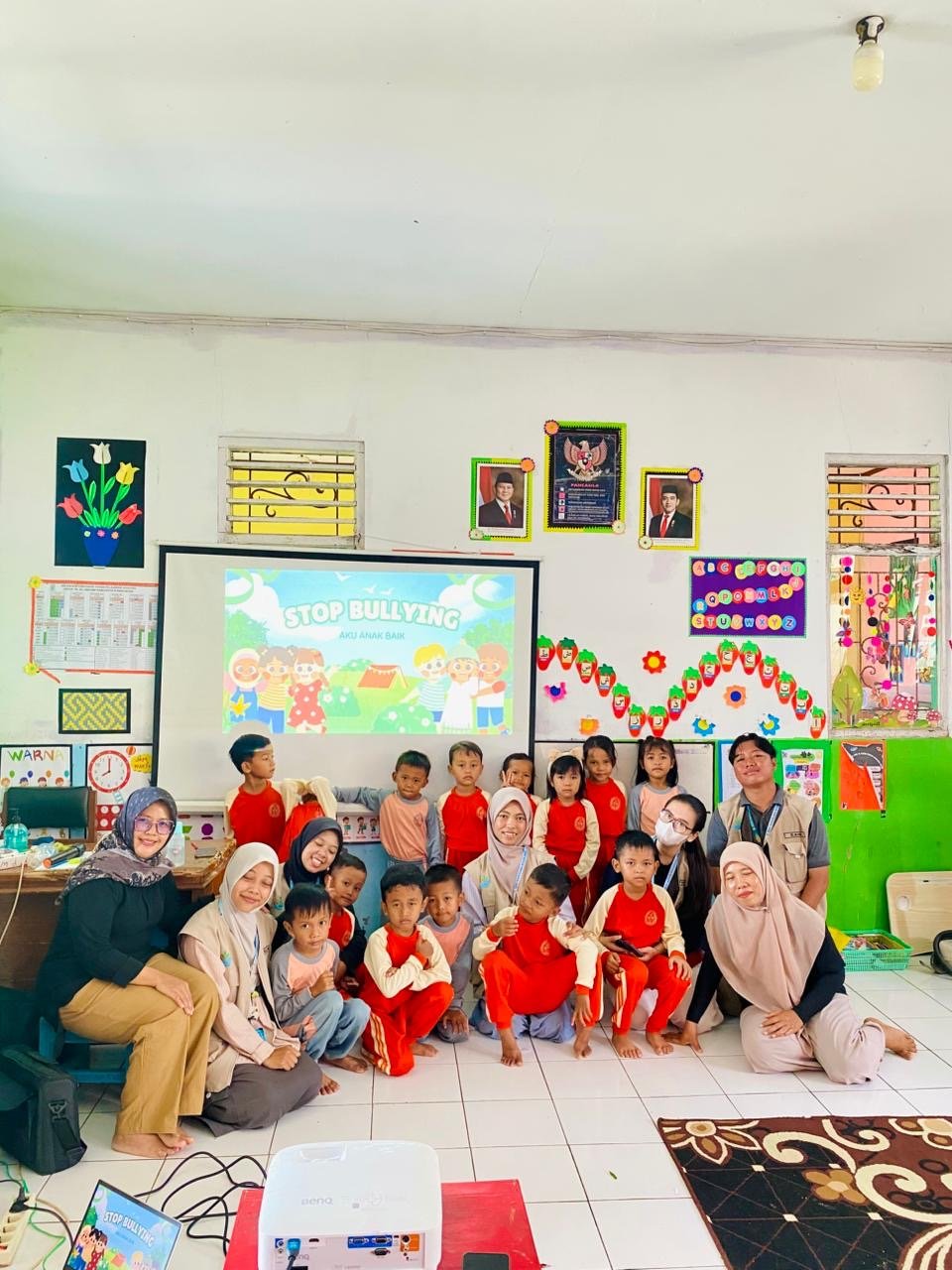 Mengajar TK,TPQ dan latihan berjanji