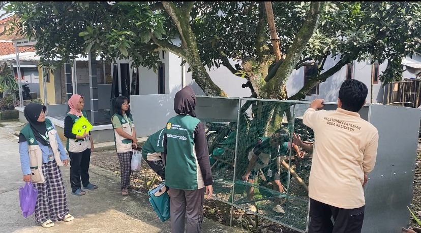 Fiksasi bangunan bank sampah dan penataan