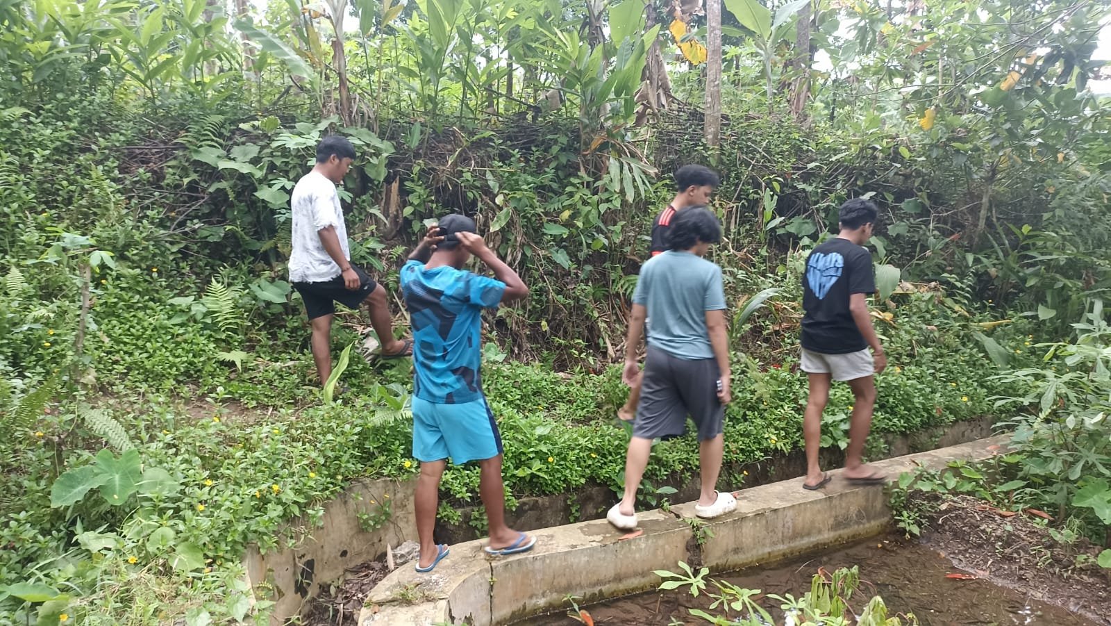 Survey Tempat Penanaman Bibit