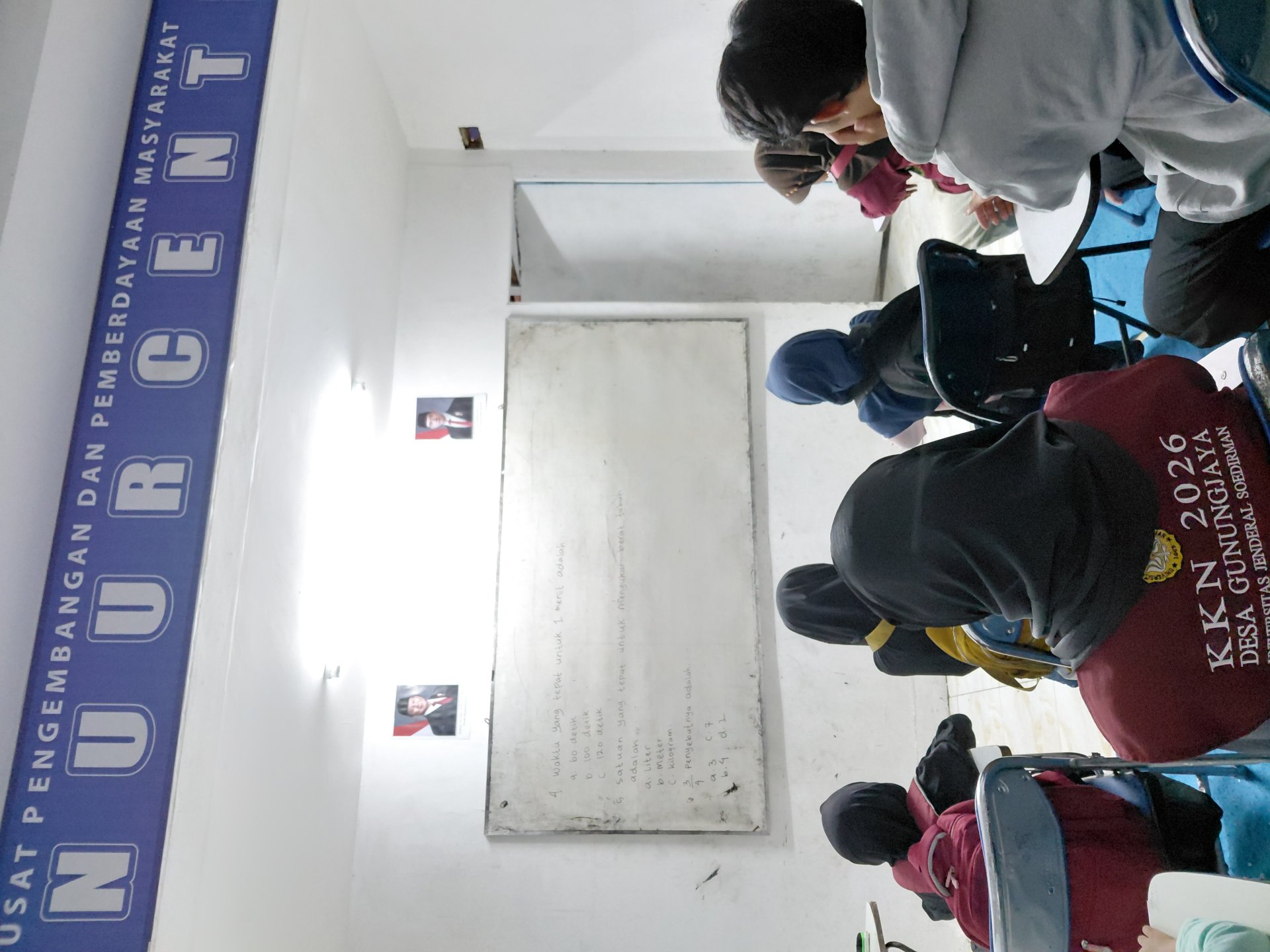 Hari ke 25 KKN (Sosialisasi 3 Dosa Besar Pendidikan, Pemberian Obat Tablet Penambah Darah kepada Siswi Perempuan, dan Bimbingan Belajar)