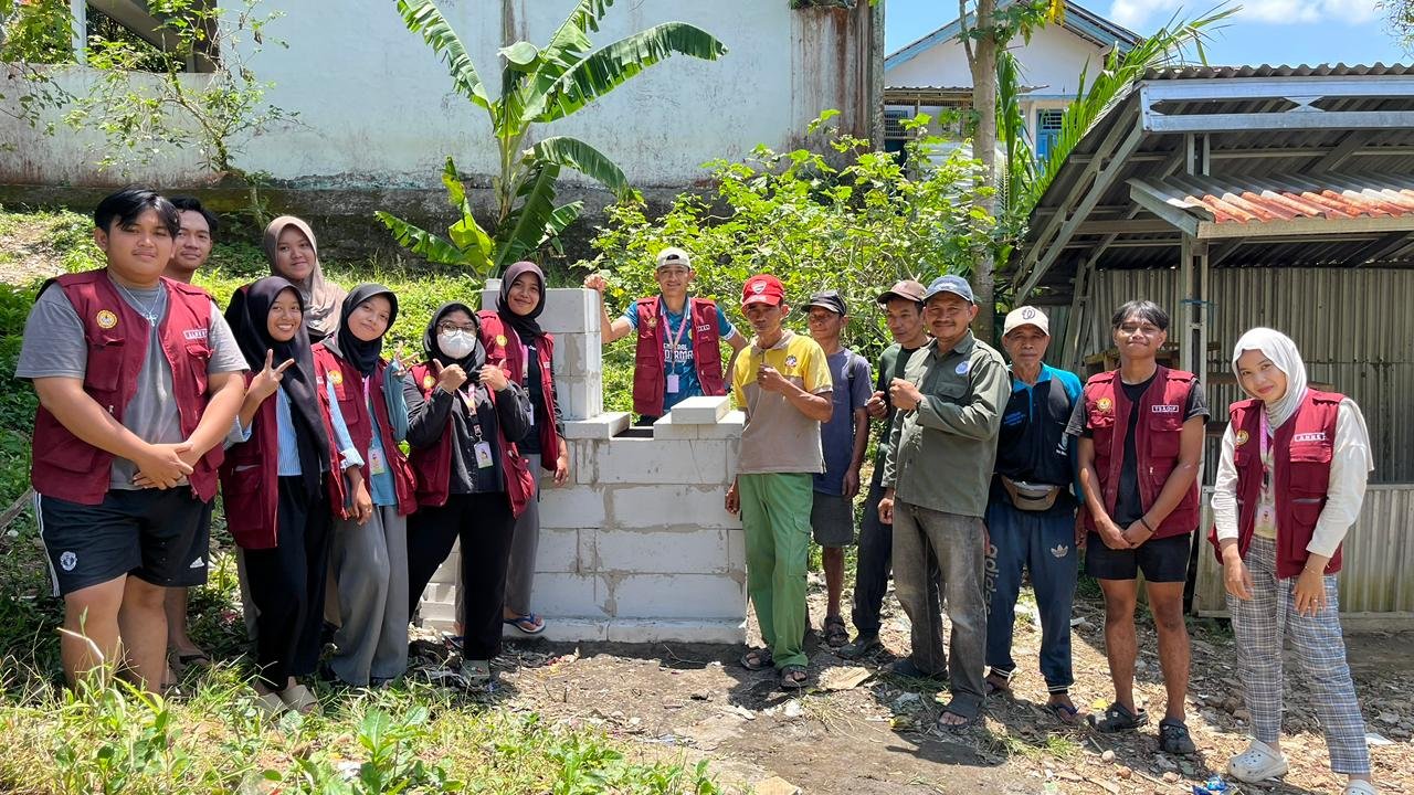 Pembuatan Pembakaran Sampah Minim Asap