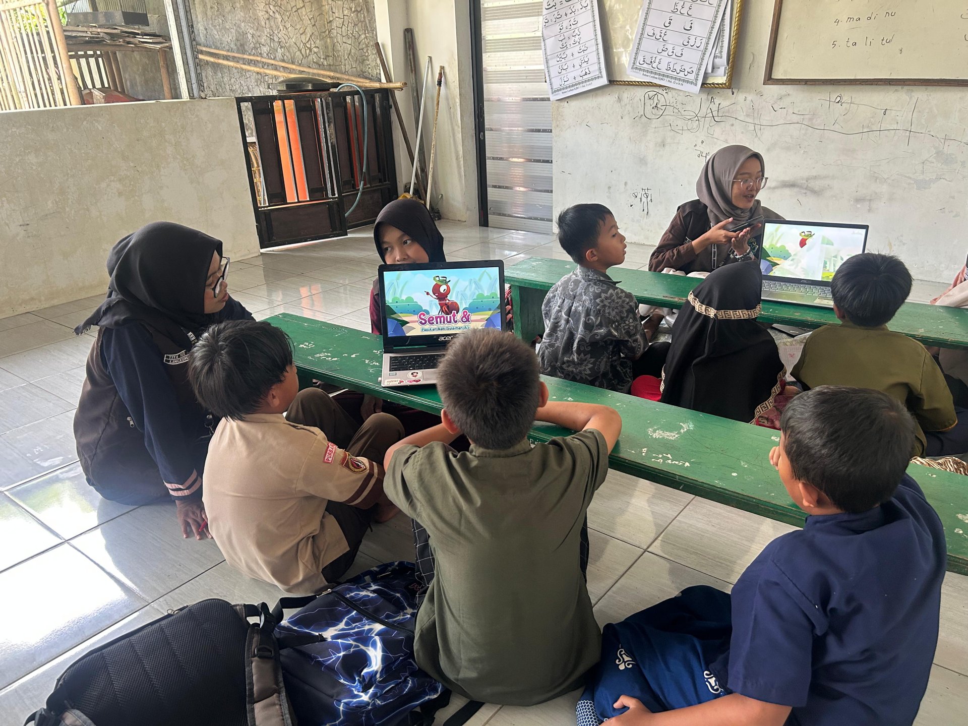 Mengajar di TPQ Darunnajah