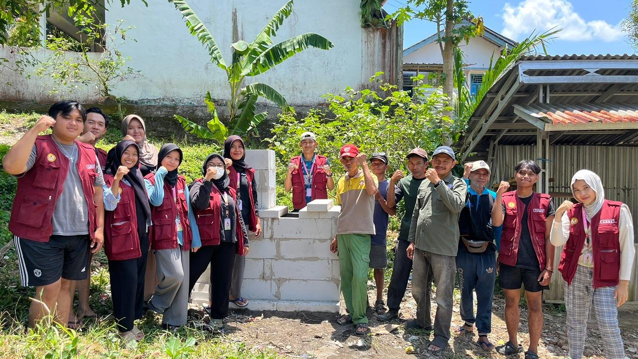 Pembuatan Pembakaran Sampah Minim Asap