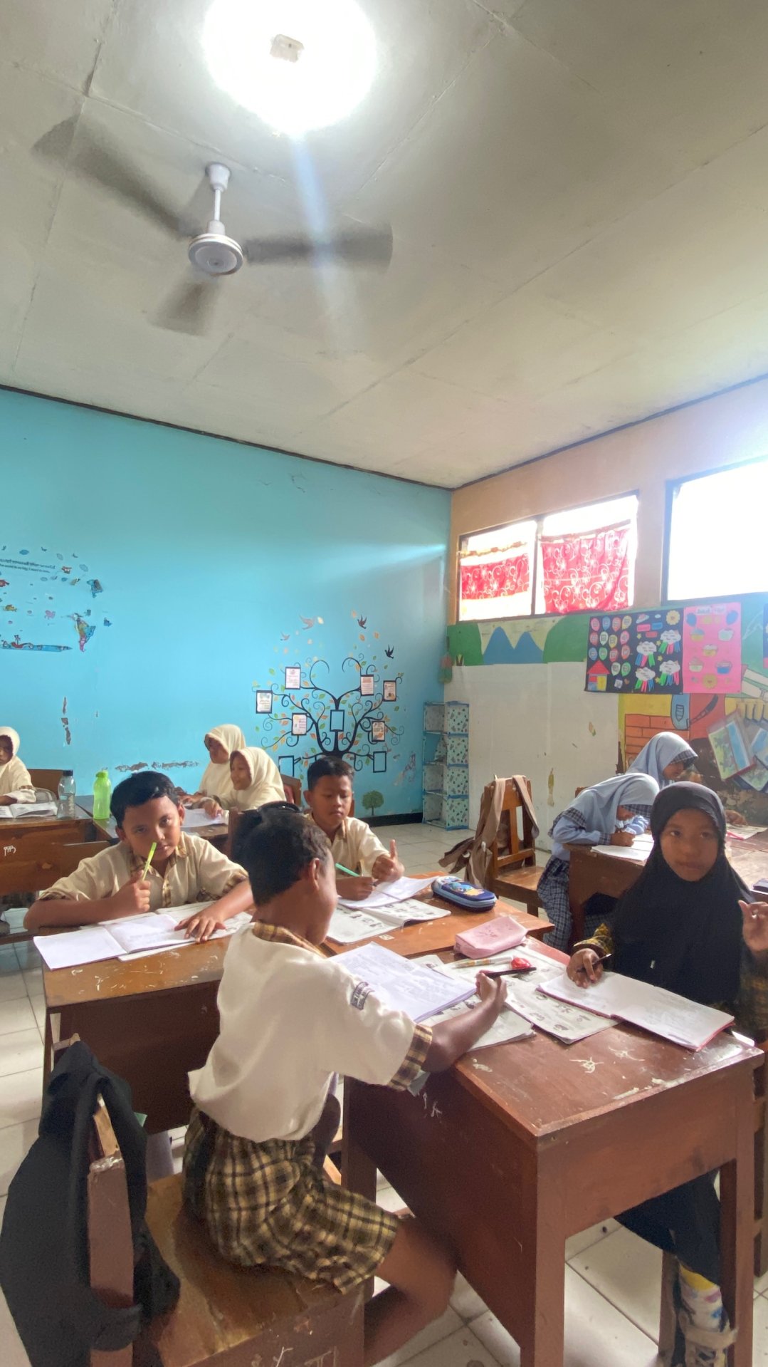 Mengajar di SD N 01 Karangkandri