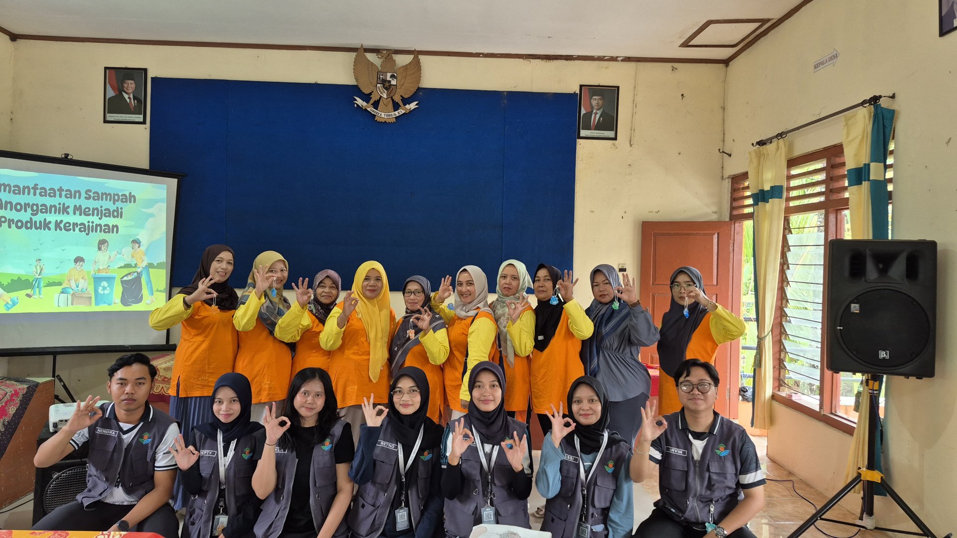 Pembuatan ganci bersama ibu pkk