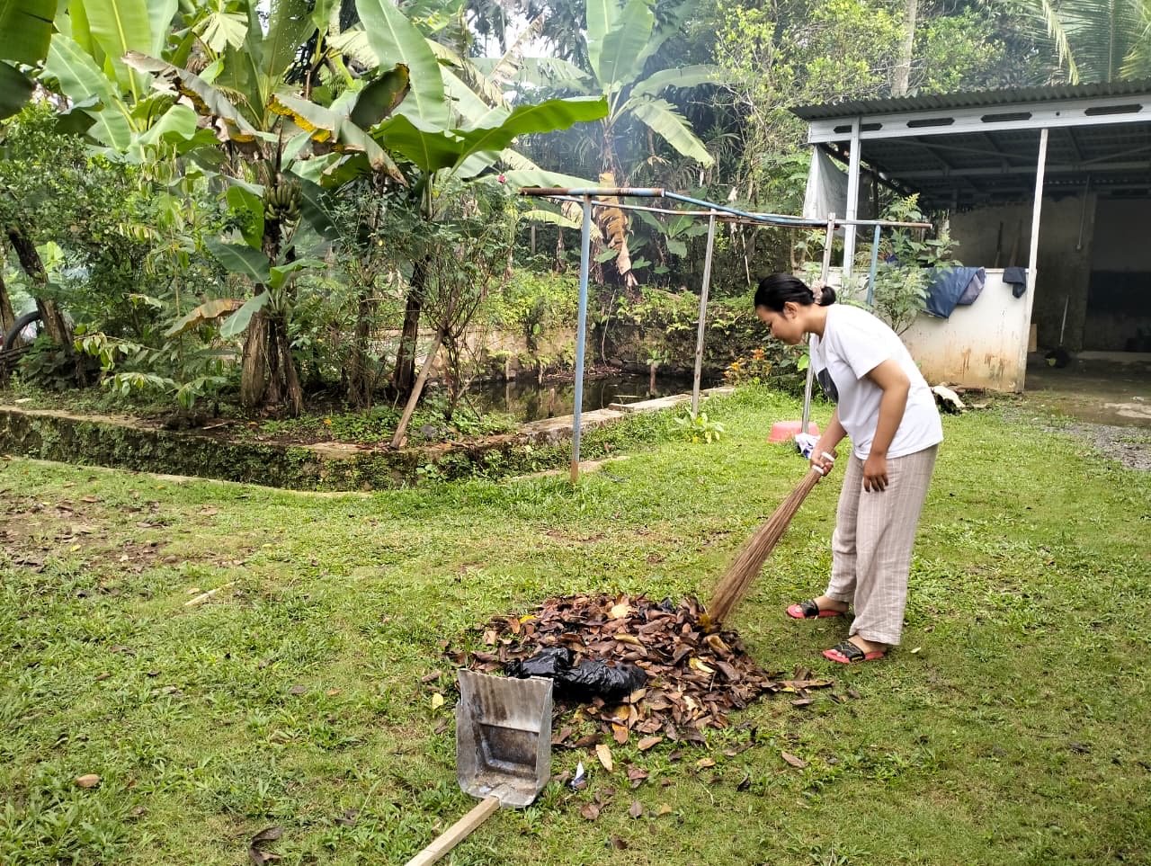 Kerja Bakti di Posko