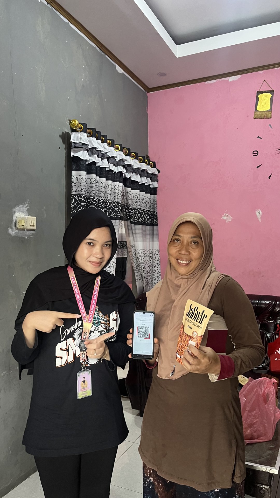 Pendampingan Pembuatan QRIS dan Pamflet untuk UMKM Jaguar