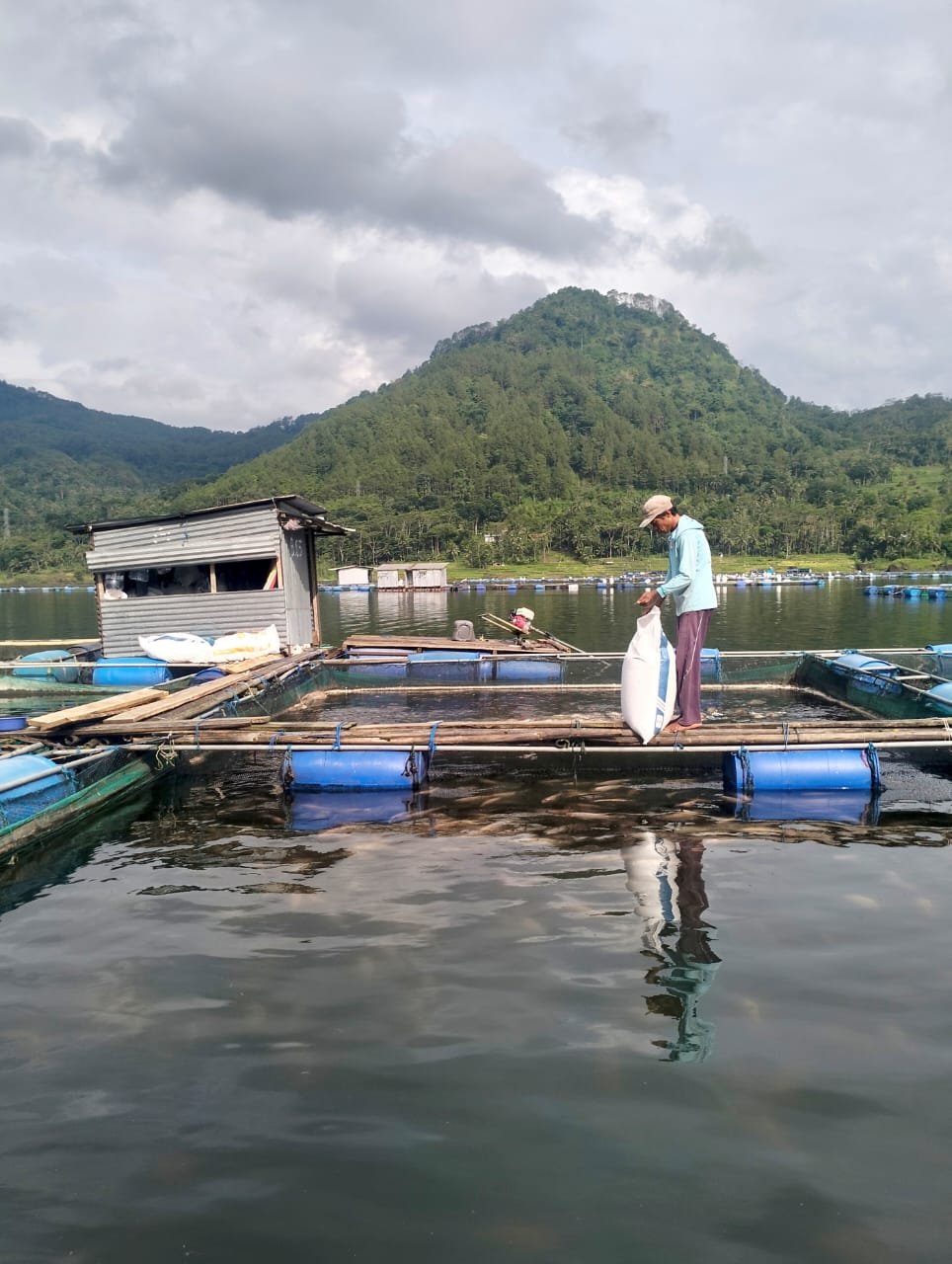 Kunjungan ke Karamba