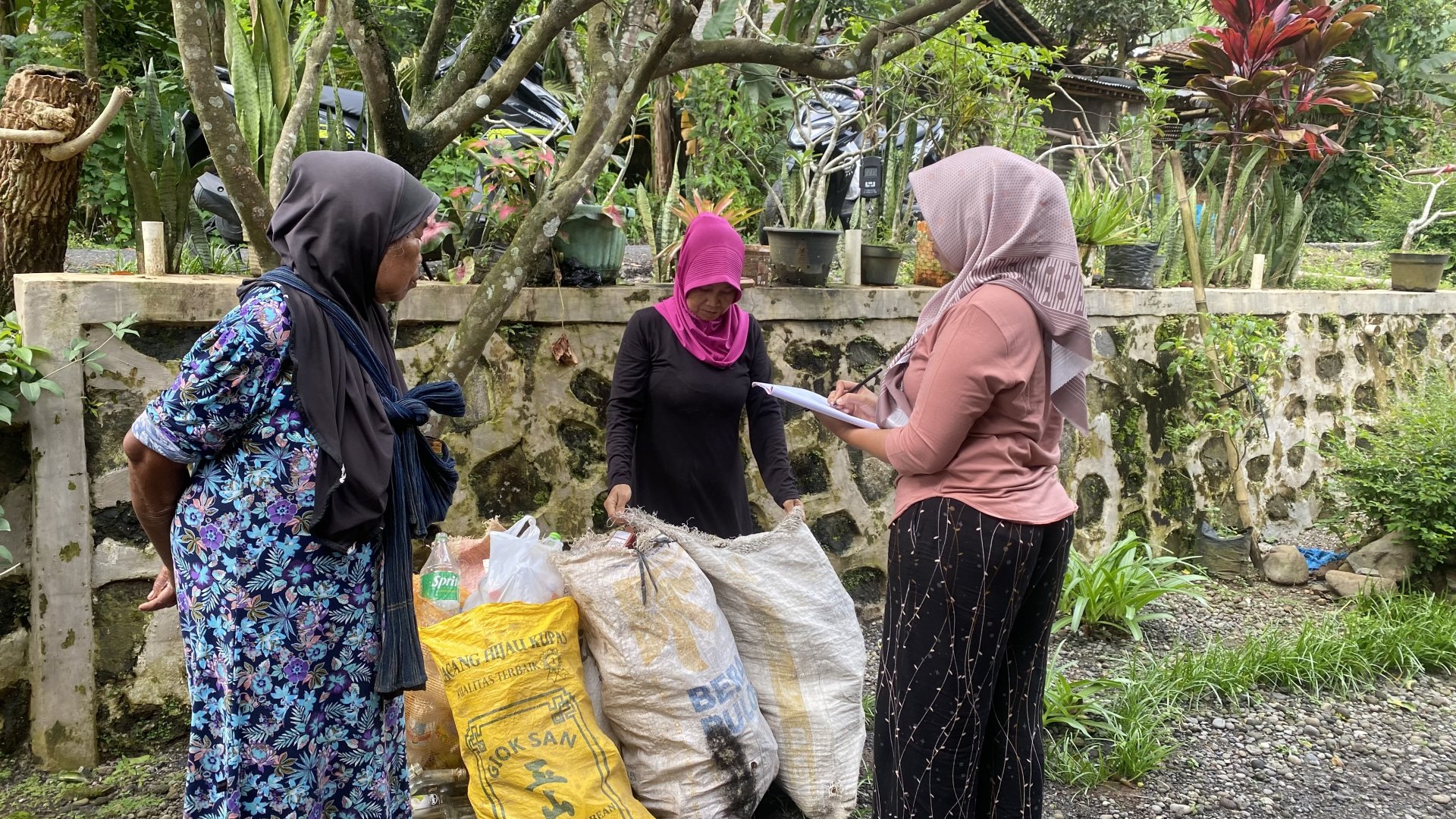 PKK RT 03 RW 03 Kelurahan Wadaslintang