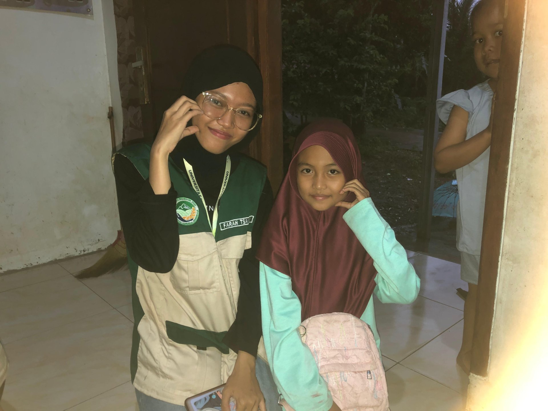 Day 26 KKN Desa Kalisaleh Mengikuti Galang Dana Banjir Pemalang, Studi Banding dengan Desa Sikasur, dan Bimbel Calistung