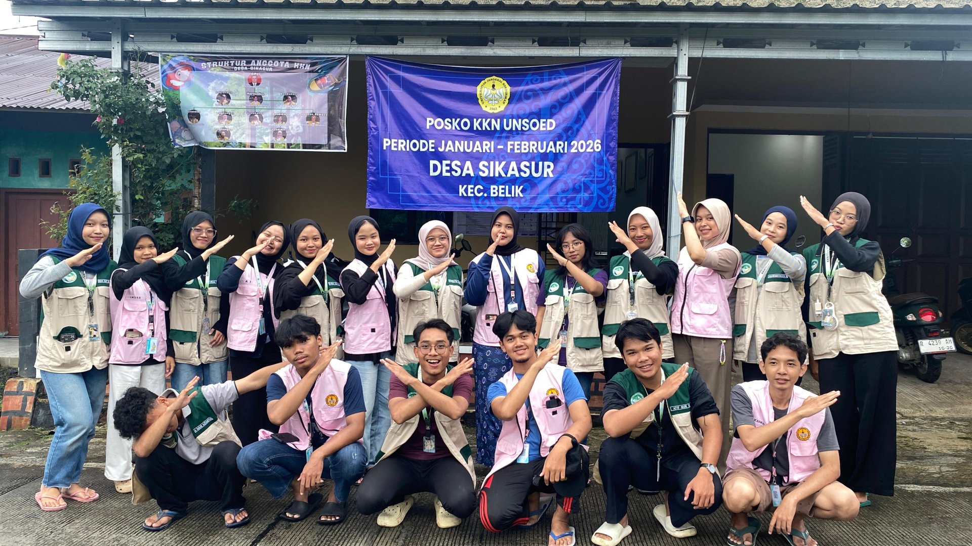 Melakukan penggalangan dana korban banjir, melakukan studi banding ke desa sikasur, dan melaksanakan bimbel SD di RT 08