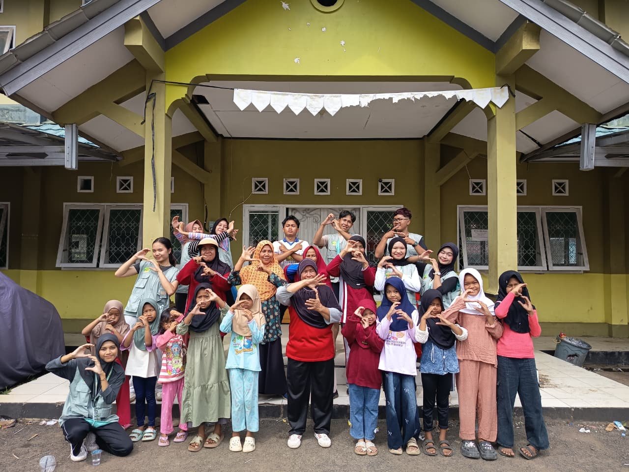 Sosialisasi bahaya pinjaman online dan judi online