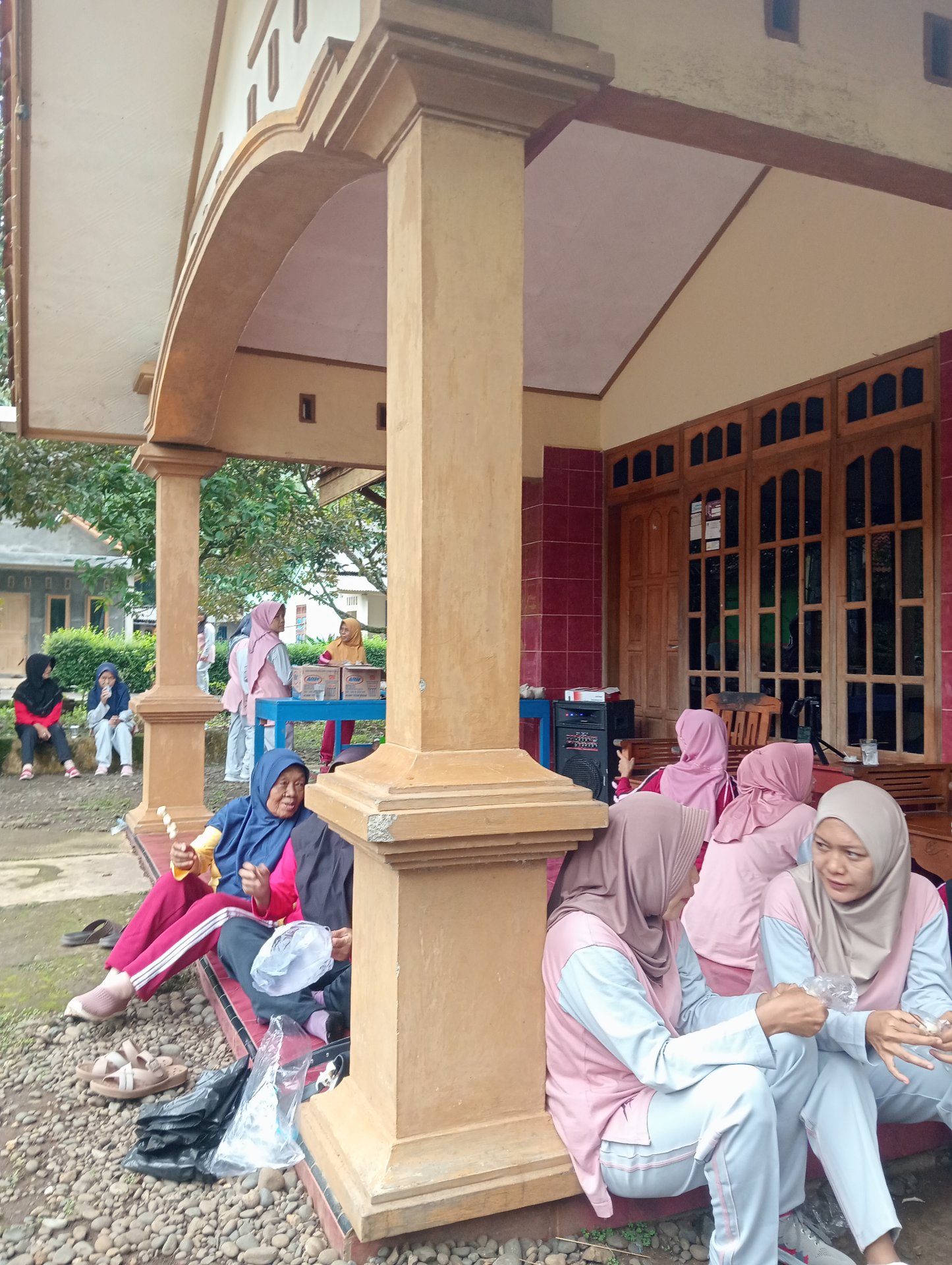 KERJA BAKTI