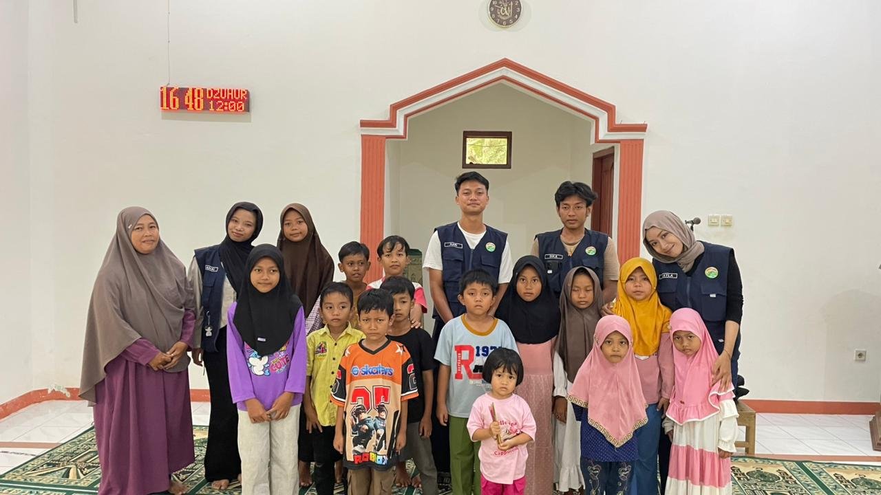 KEGIATAN MENGAJAR DI TPQ FATIMAH DESA SOMAKATON