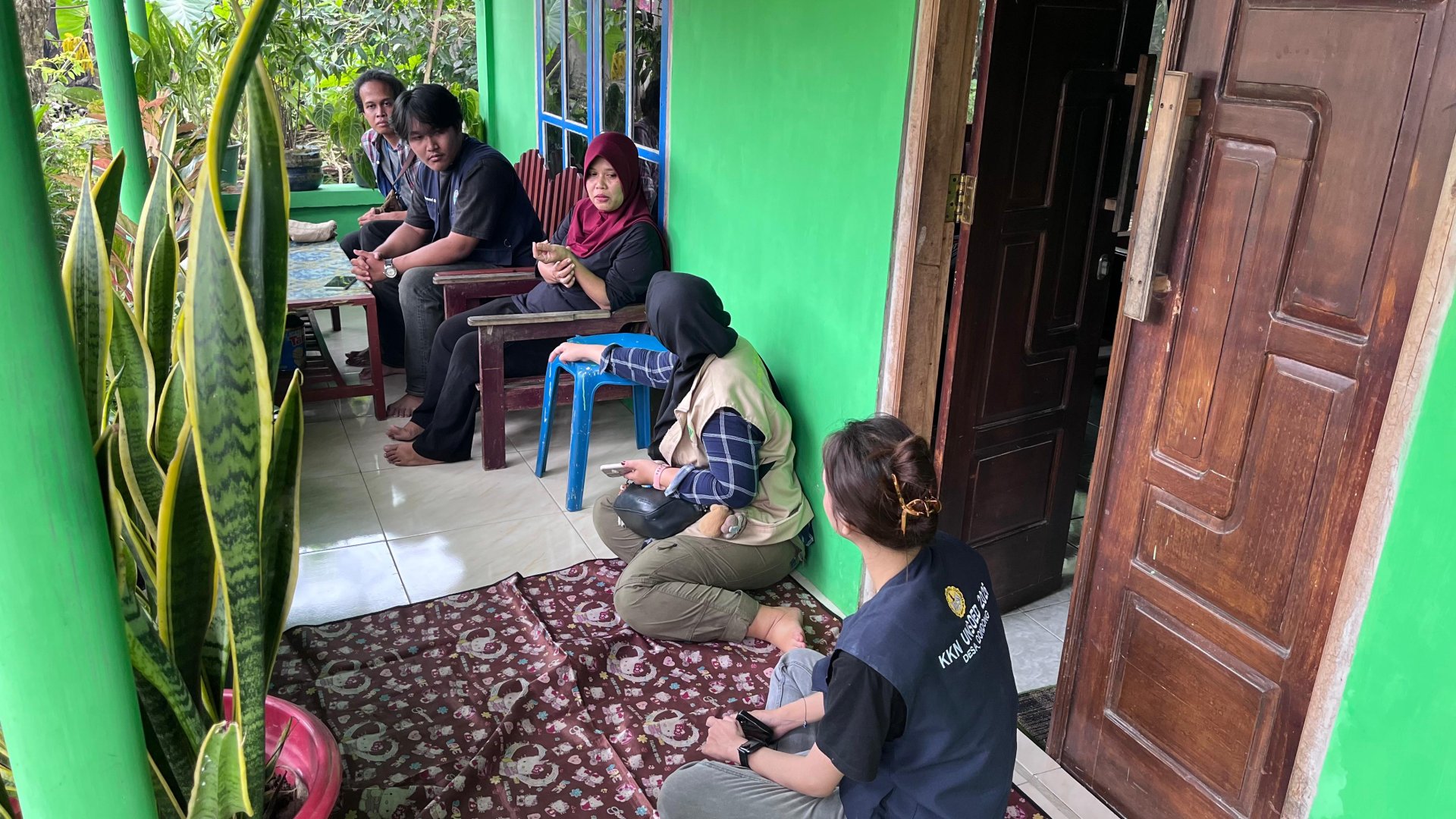 proses pembuatan NIB dan halal ke umkm Ibu ICA yaitu toko sembako2 dan peyek (27 januari 2026)