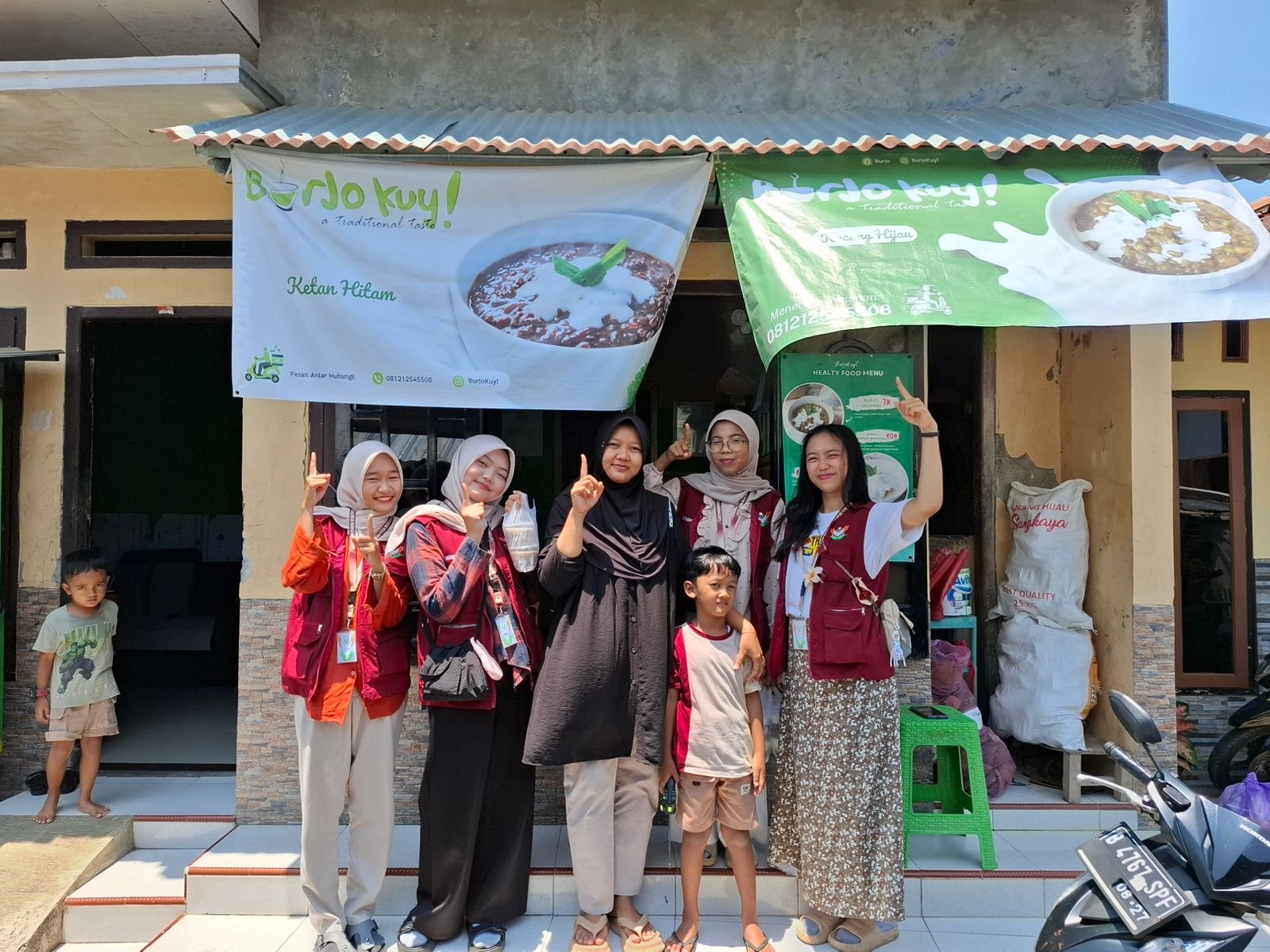 PENDAMPINGAN PEMBUATAN QRIS BAGI UMKM BURJOKUY DESA BODASKARANGJATI