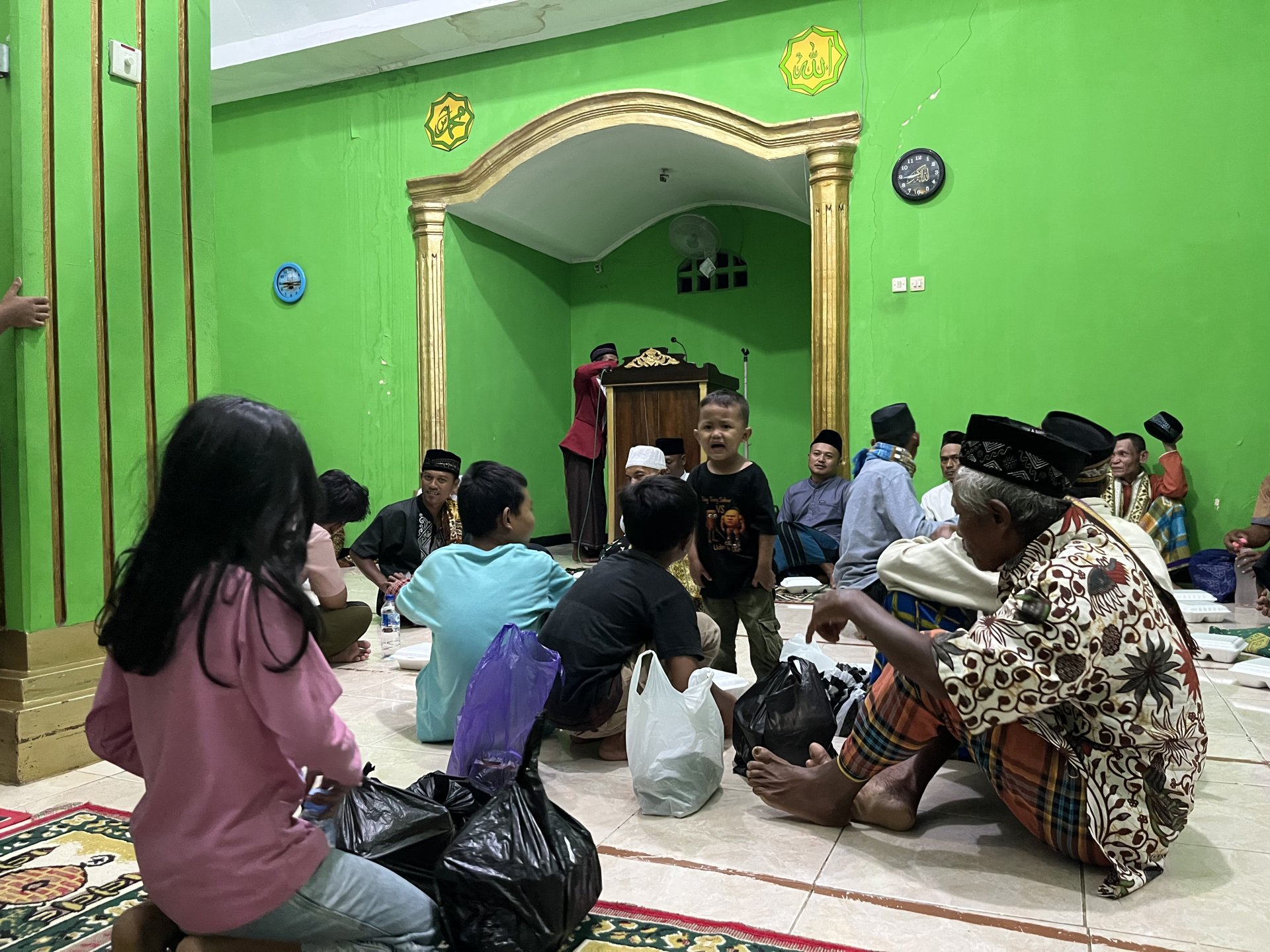 Mengajar TPQ dan Mengikuti Sholat Tasbih