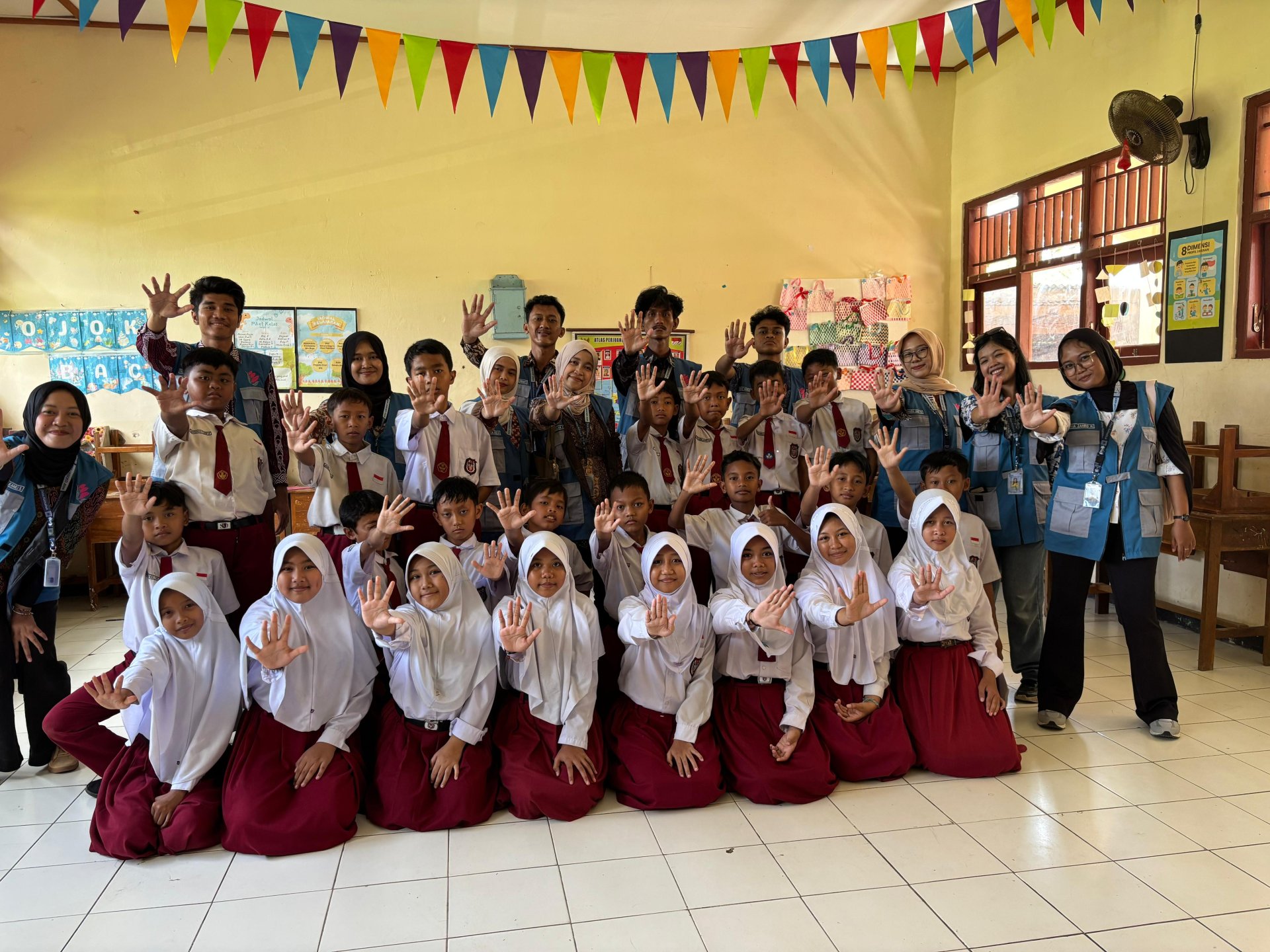 sosialisasi antibullying di sd 1 kalisabuk