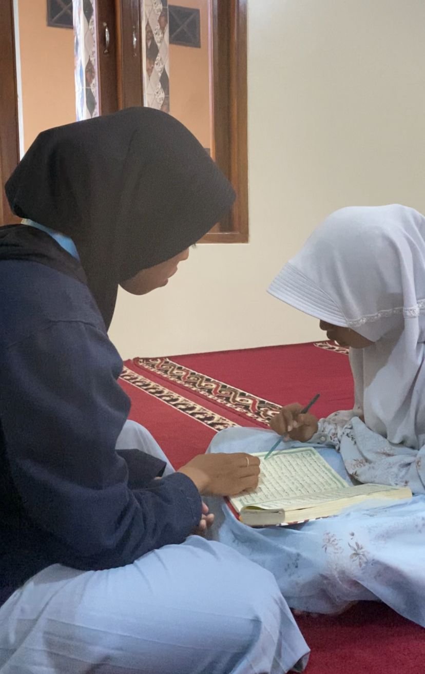 Mengajar Ngaji di TPQ