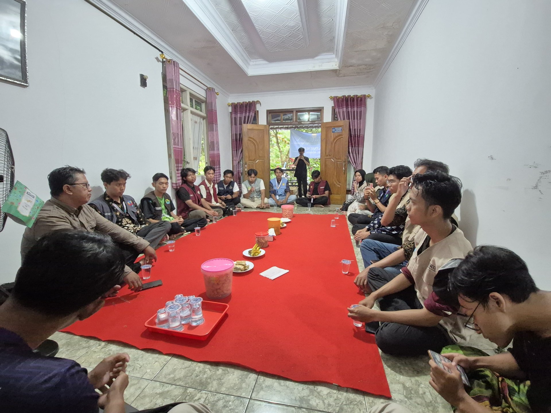 RAPAT PEMBAHASAN TANGGAP BENCANA KKN UNSOED KECAMATAN REMBANG