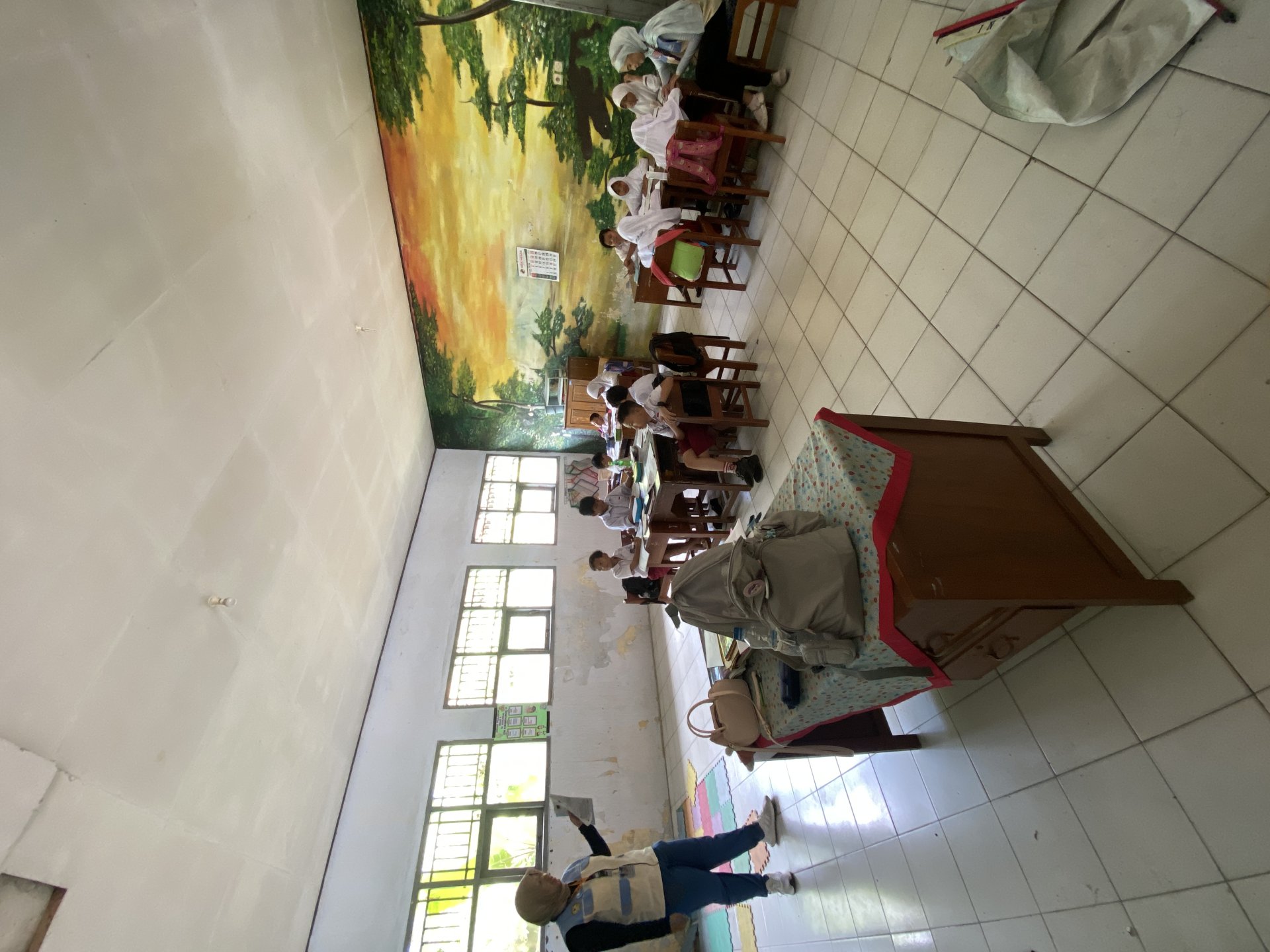 Mengajar di SD N 01 Karangkandri