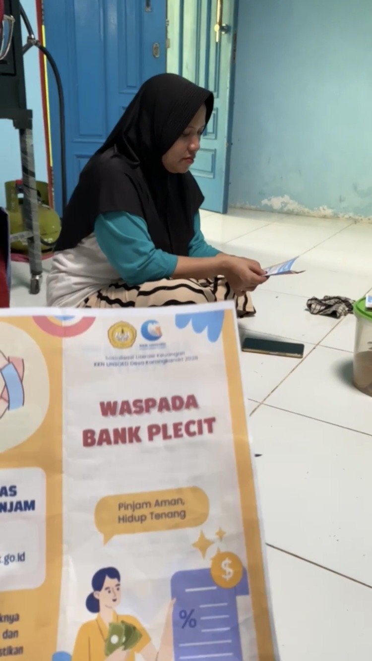 Sosialisasi Literasi Keuangan: Waspada Bank Plecit