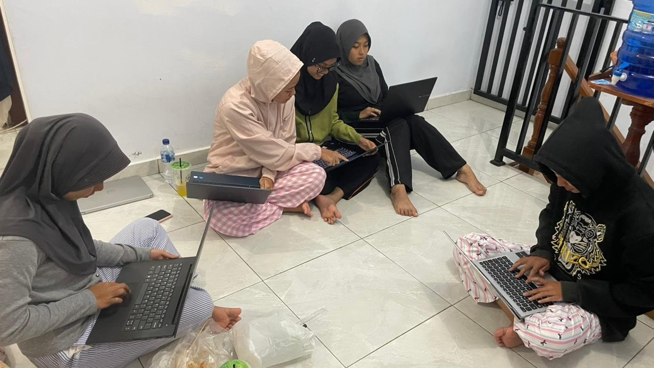 Penyusunan Laporan Akhir Kuliah Kerja Nyata (KKN)