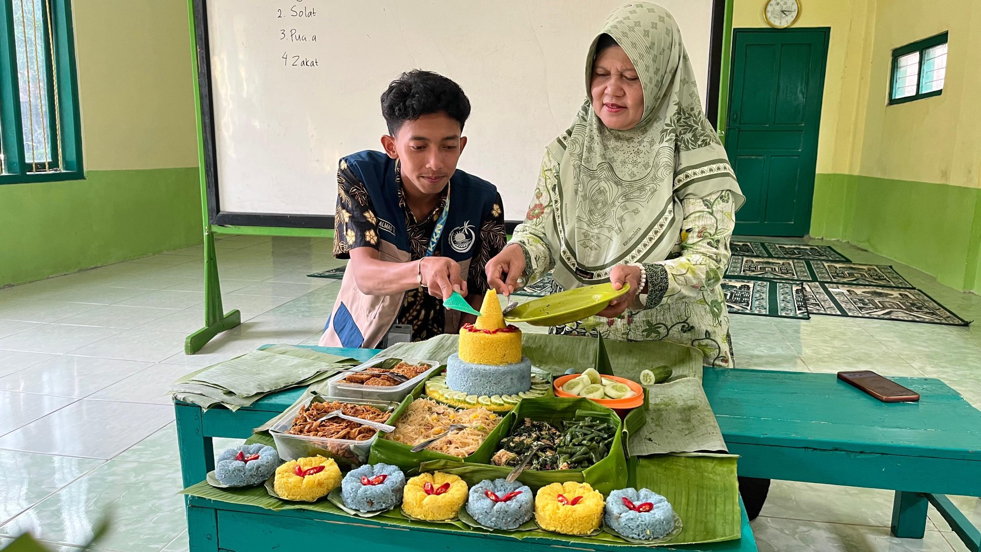 Mengajar di TPQ dan Tumpengan Bersama