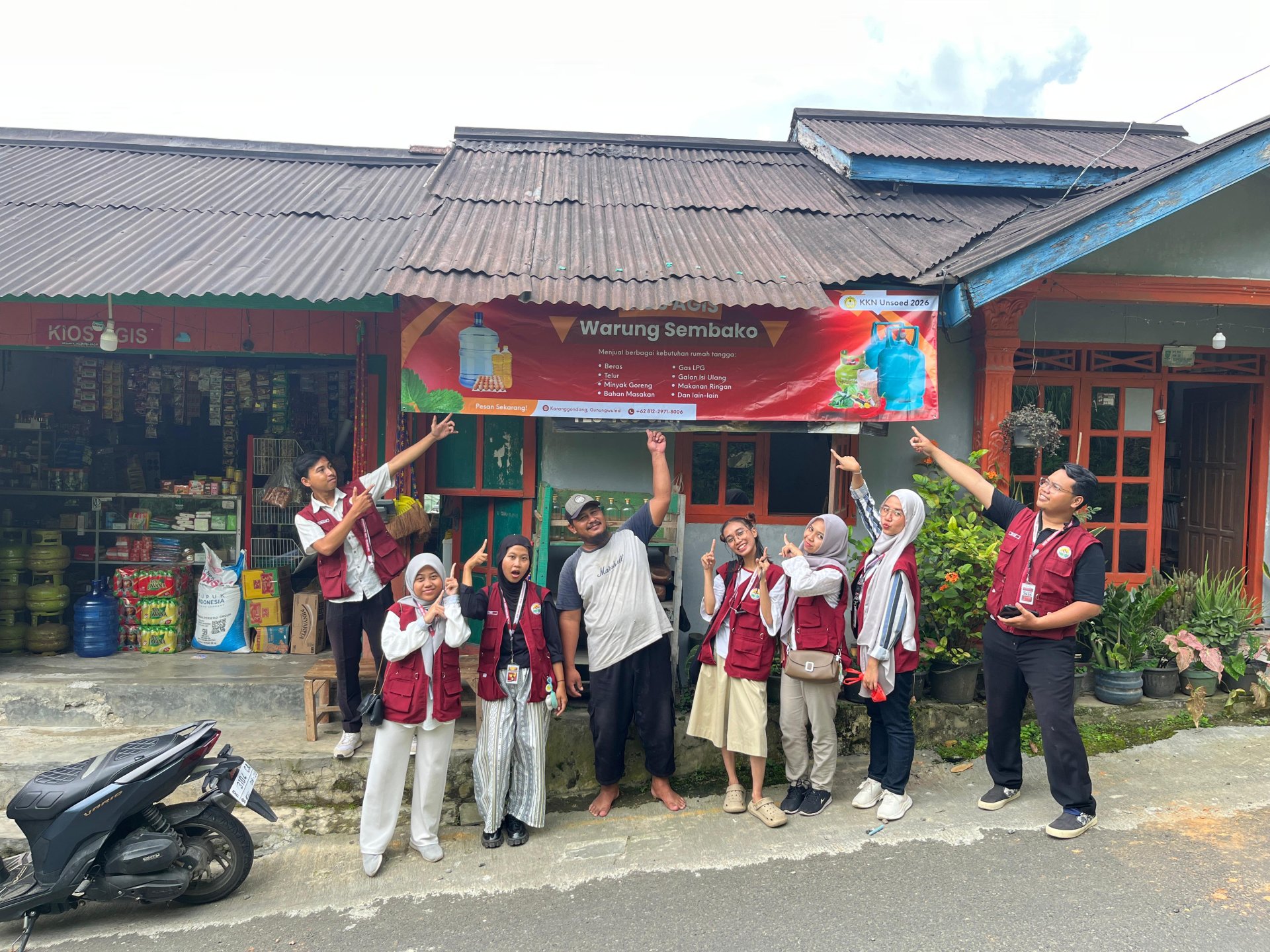 Pemasangan Banner UMKM