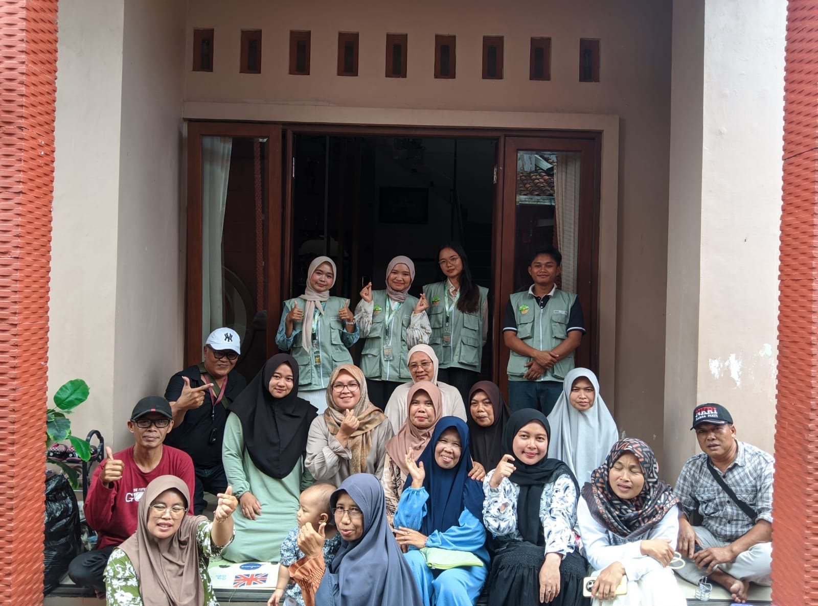 Sosialisasi QRIS di Kawasan RW 1