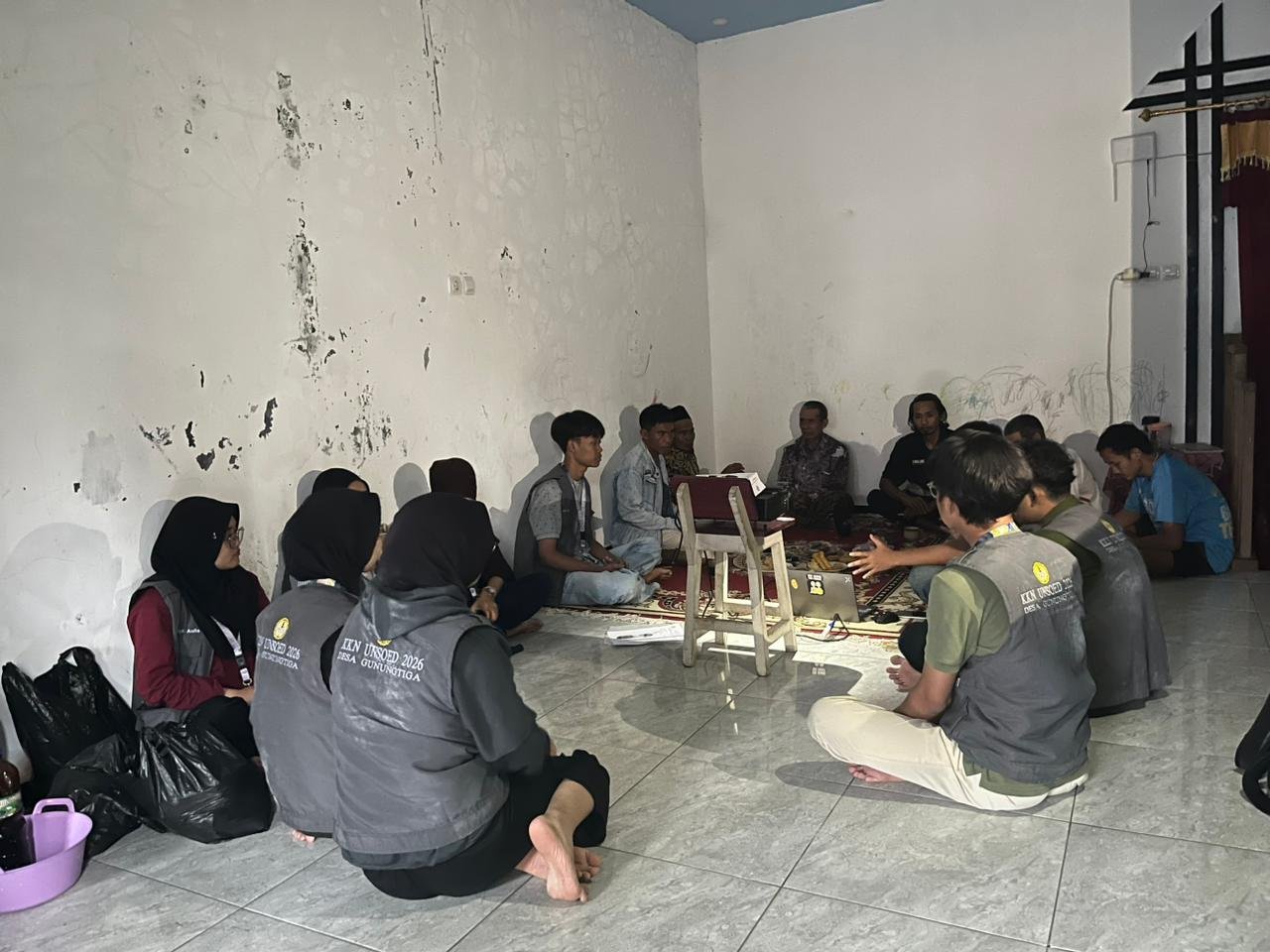 Melakukan sosialisasi mineral blok