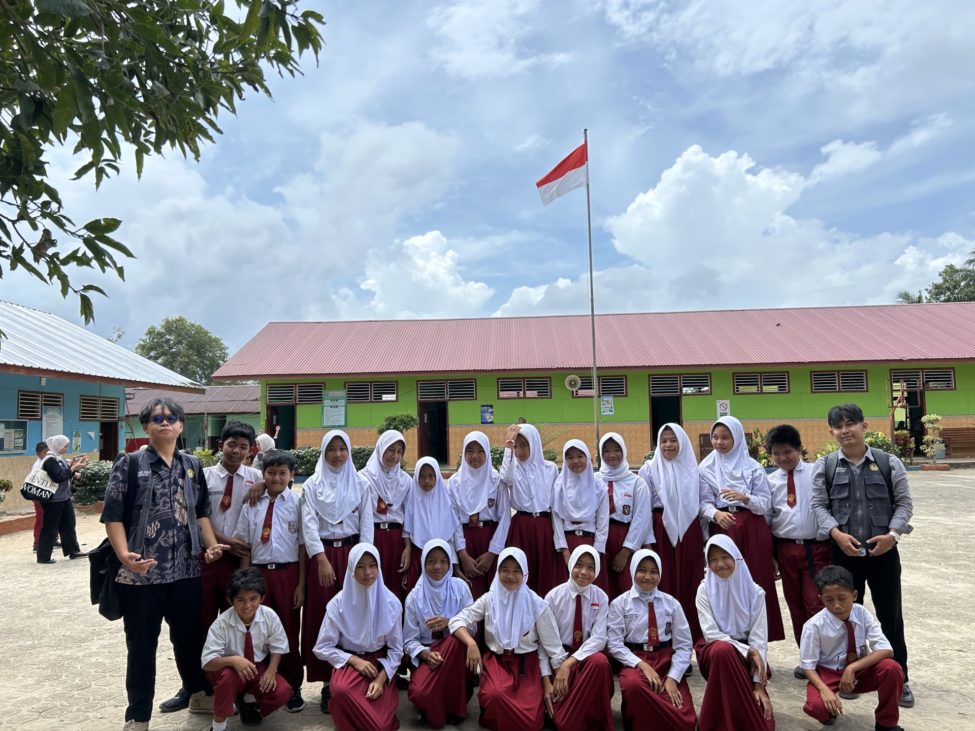 perpisahan kelas mengajar sd