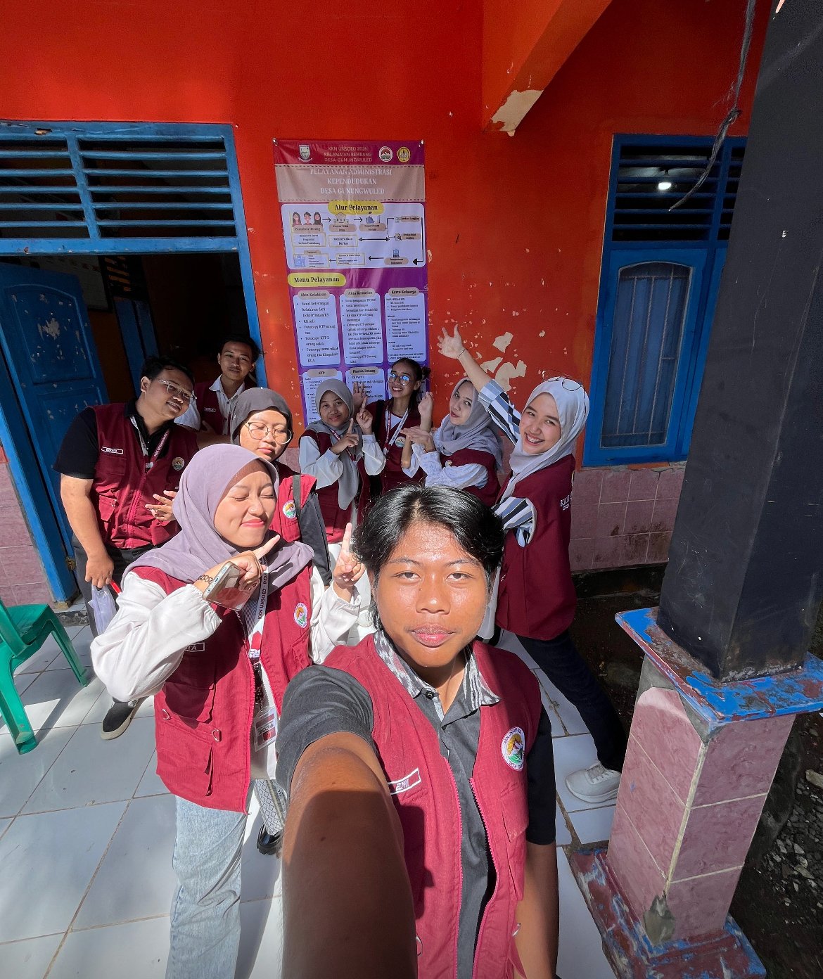 Pemasangan banner dari Pemdes