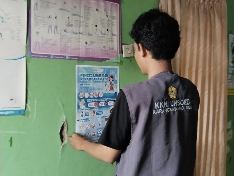PEMASANGAN POSTER PENCEGAHAN DAN PENANGANAN TBC